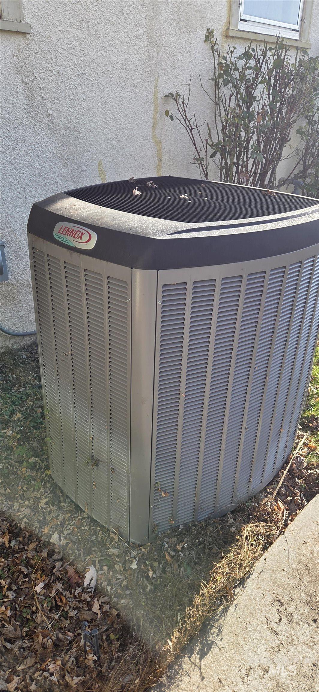 2305 S Gekeler Ln, Boise, Idaho 83706, 3 Bedrooms, 1 Bathroom, Residential For Sale, Price $473,000,MLS 98971978