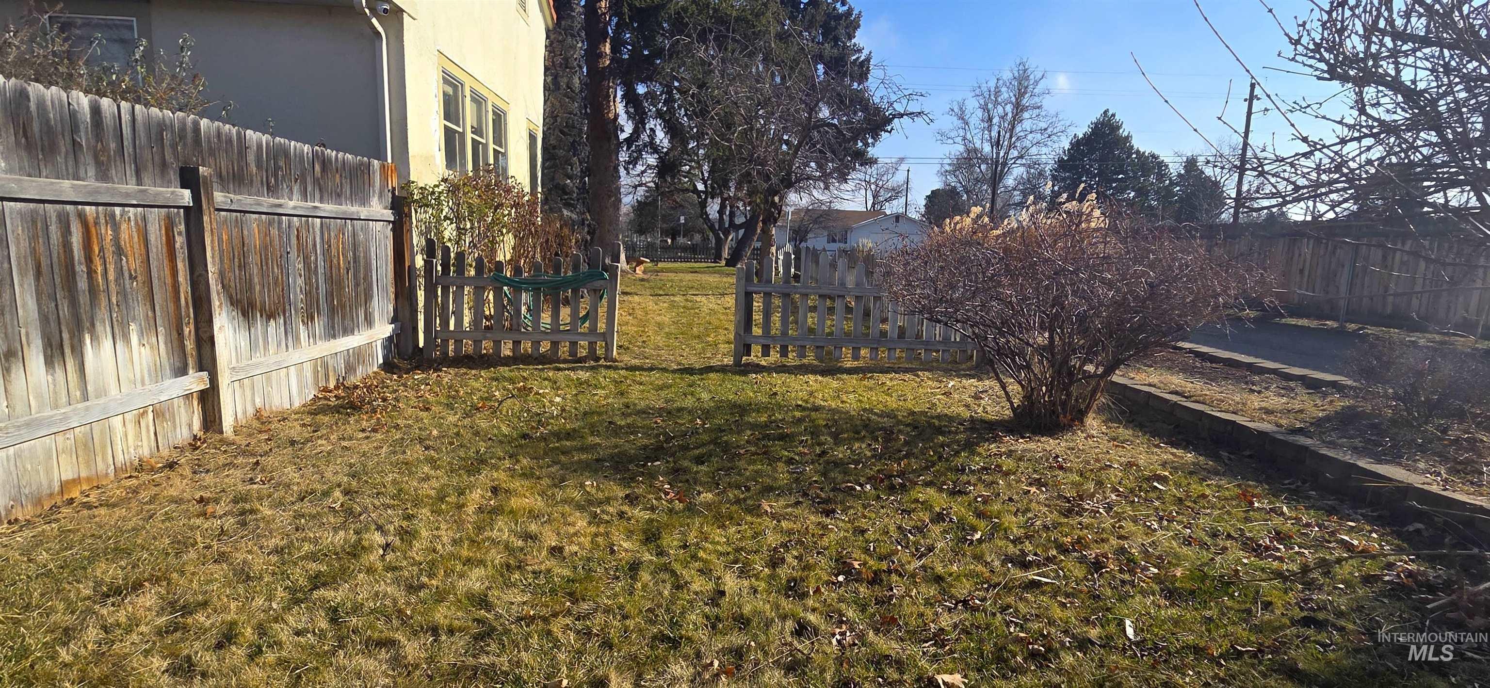 2305 S Gekeler Ln, Boise, Idaho 83706, 3 Bedrooms, 1 Bathroom, Residential For Sale, Price $473,000,MLS 98971978