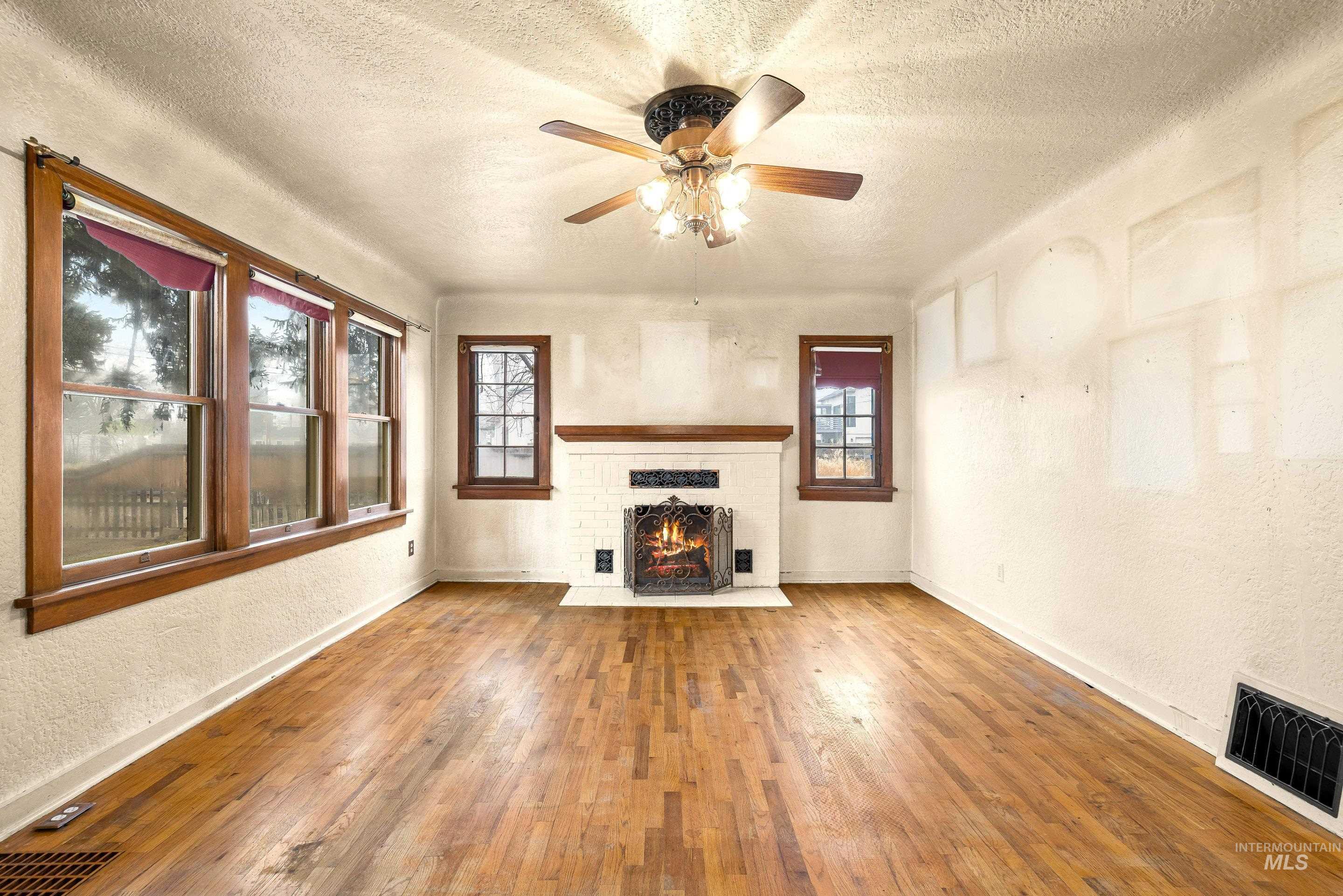 2305 S Gekeler Ln, Boise, Idaho 83706, 3 Bedrooms, 1 Bathroom, Residential For Sale, Price $473,000,MLS 98971978