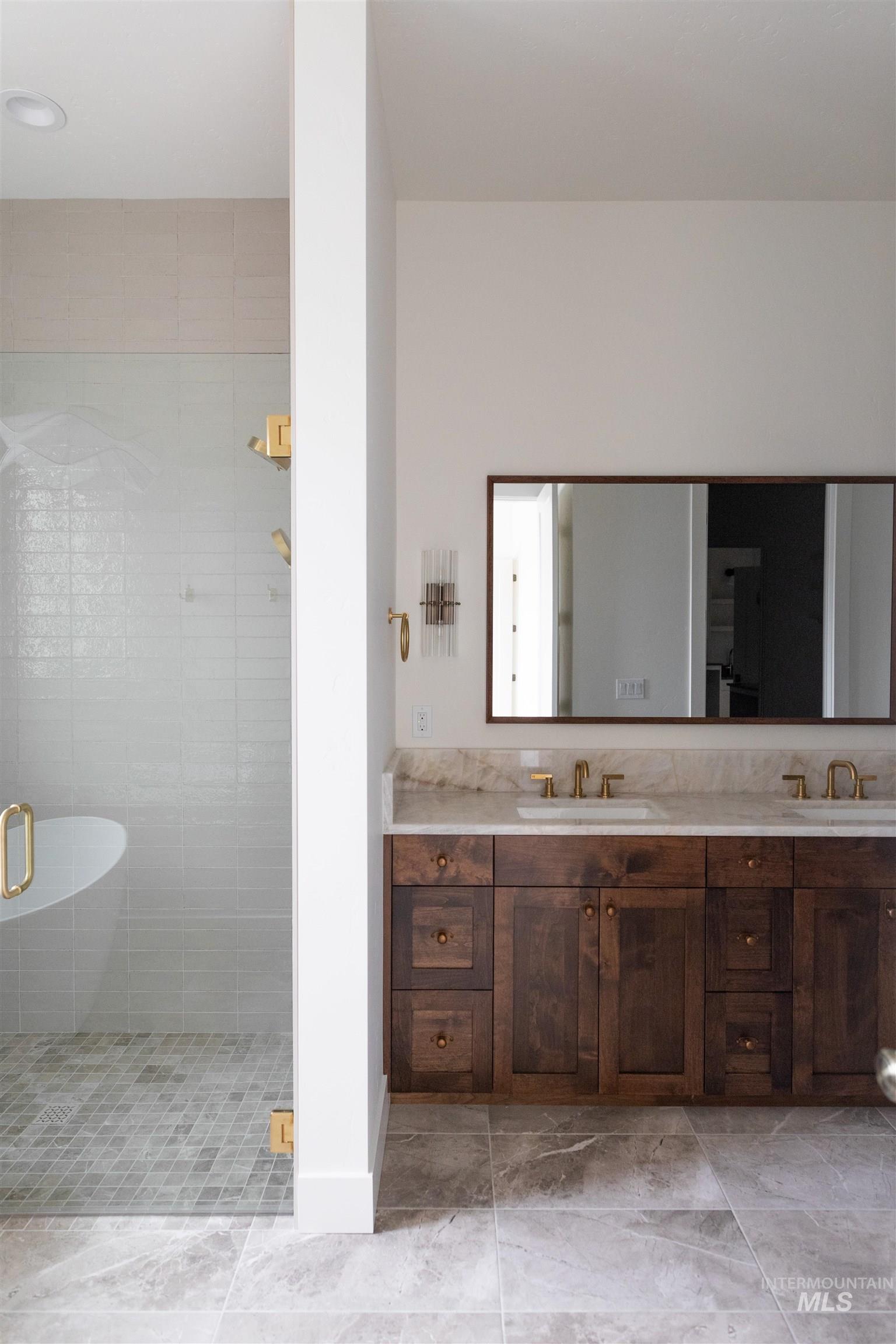 512 Joy Ave., Middleton, Idaho 83642, 4 Bedrooms, 3.5 Bathrooms, Residential For Sale, Price $1,350,000,MLS 98971980