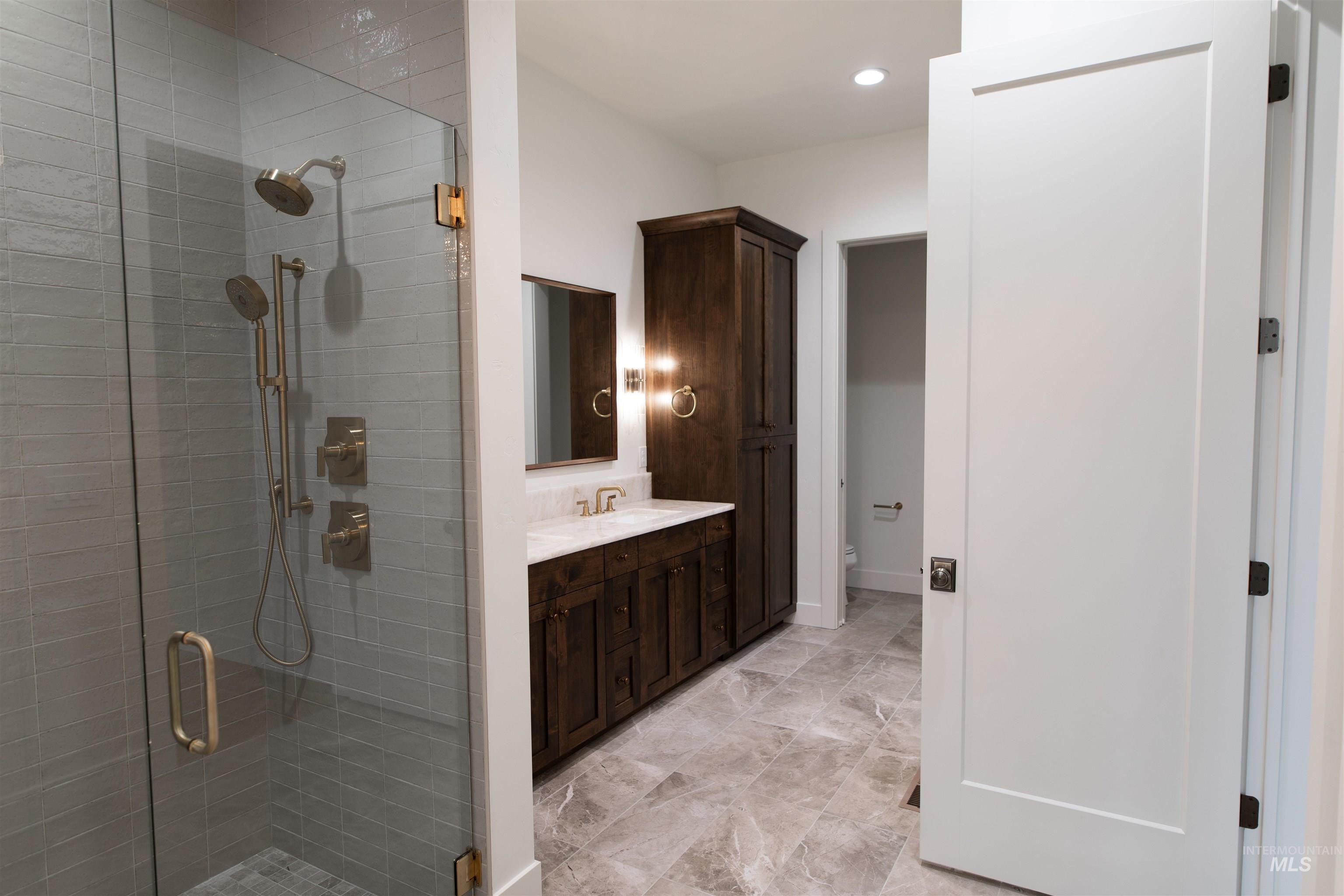 512 Joy Ave., Middleton, Idaho 83642, 4 Bedrooms, 3.5 Bathrooms, Residential For Sale, Price $1,350,000,MLS 98971980