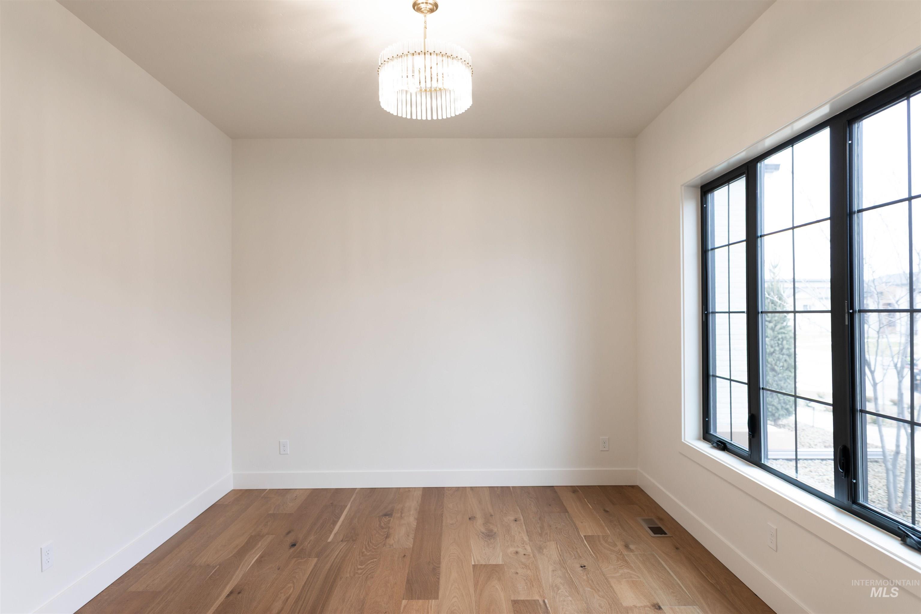 512 Joy Ave., Middleton, Idaho 83642, 4 Bedrooms, 3.5 Bathrooms, Residential For Sale, Price $1,350,000,MLS 98971980