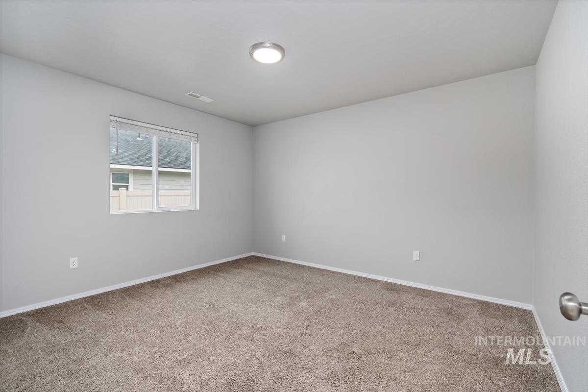 2799 W Midnight Dr., Kuna, Idaho 83634, 4 Bedrooms, 2 Bathrooms, Residential For Sale, Price $499,000,MLS 98971981