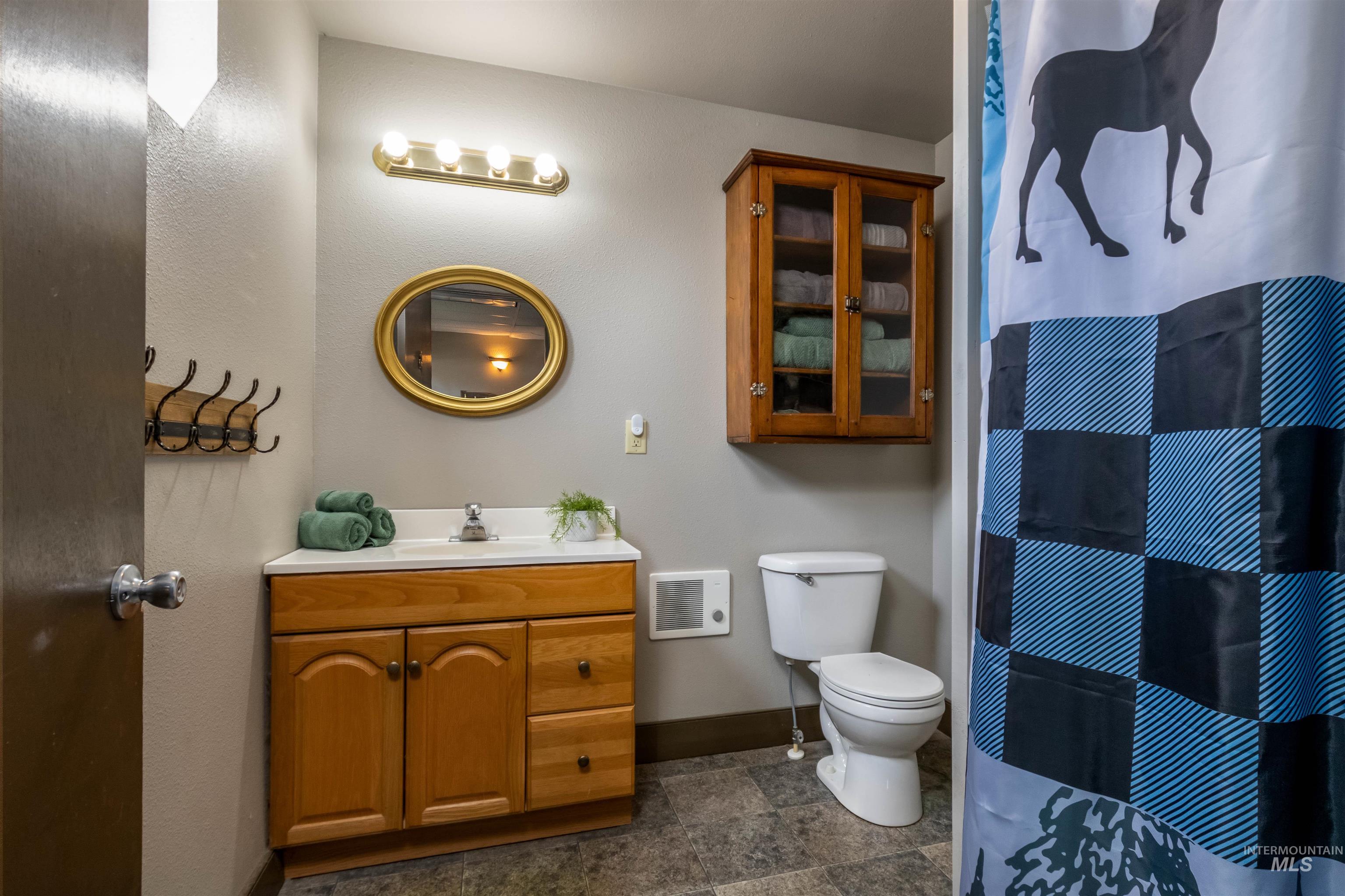 609 S Middlefork Rd, Garden Valley, Idaho 83622, 3 Bedrooms, 1.5 Bathrooms, Residential For Sale, Price $509,000,MLS 98971982