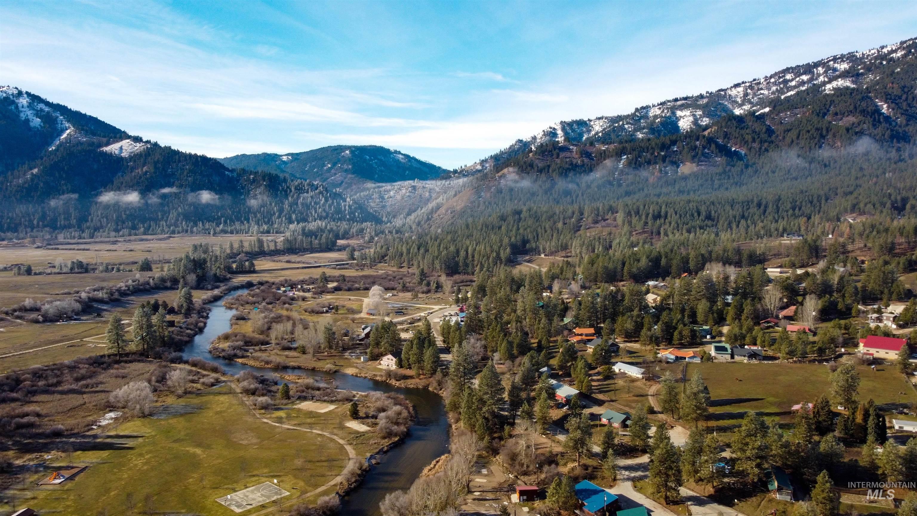 609 S Middlefork Rd, Garden Valley, Idaho 83622, 3 Bedrooms, 1.5 Bathrooms, Residential For Sale, Price $509,000,MLS 98971982