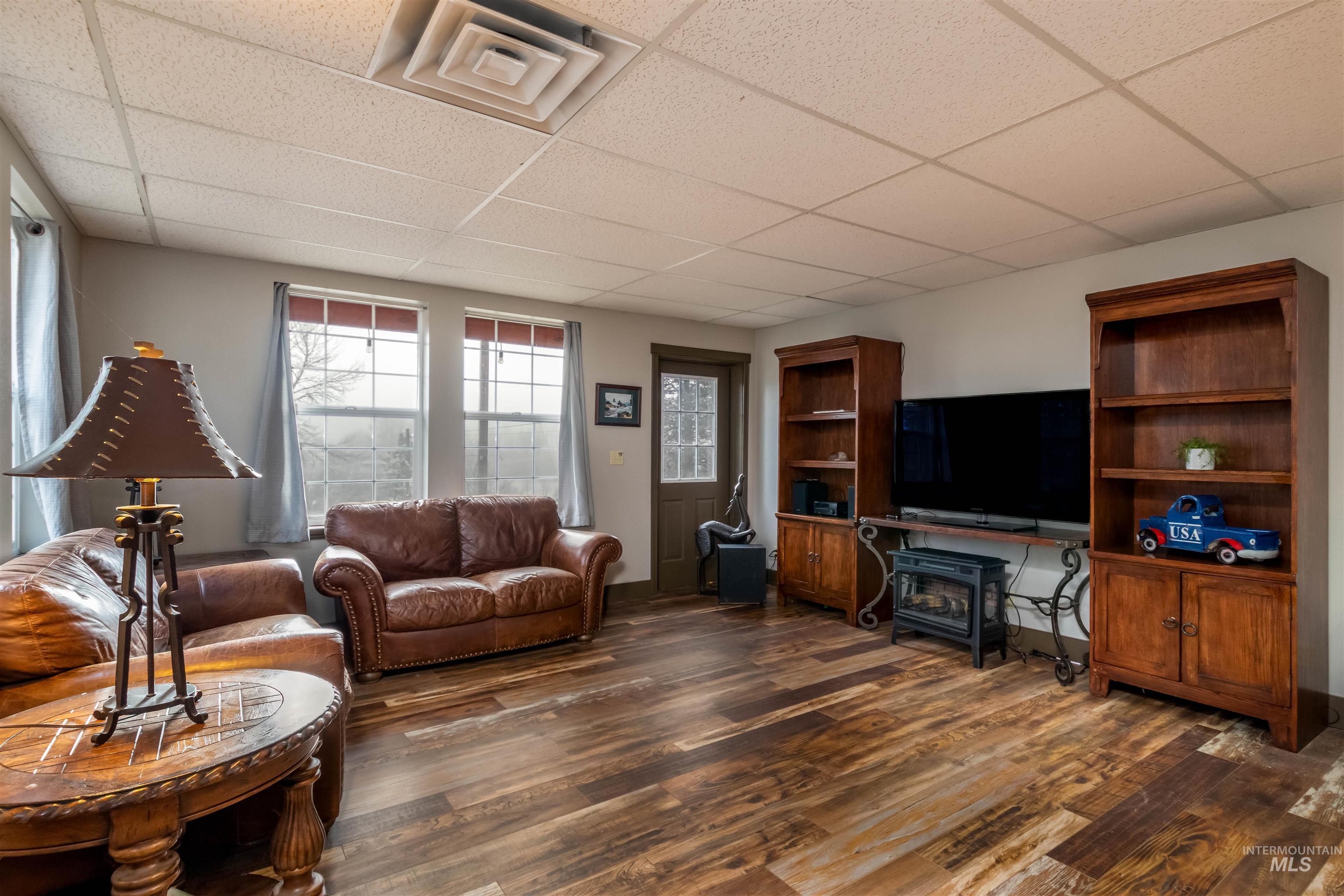 609 S Middlefork Rd, Garden Valley, Idaho 83622, 3 Bedrooms, 1.5 Bathrooms, Residential For Sale, Price $509,000,MLS 98971982