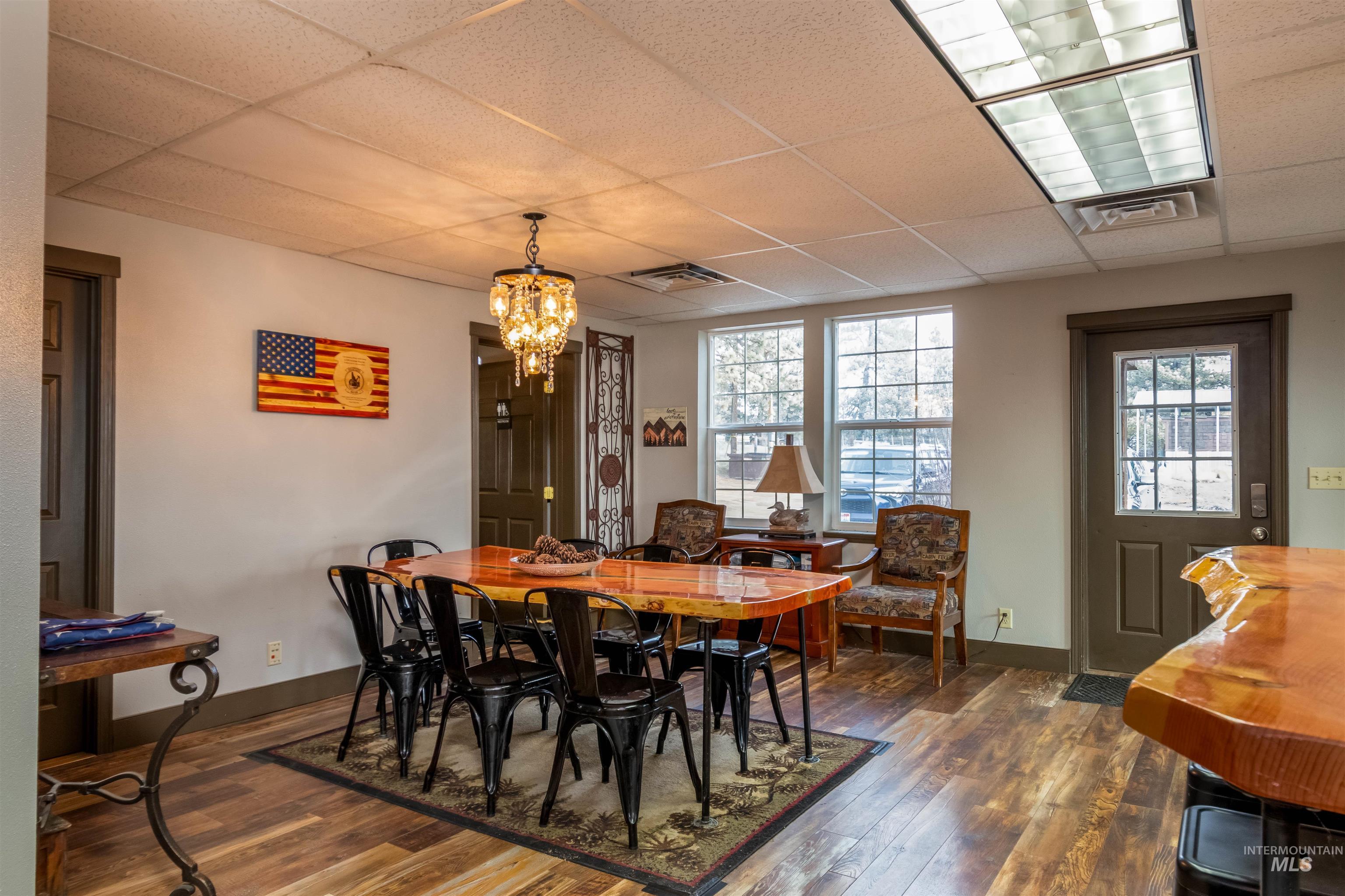 609 S Middlefork Rd, Garden Valley, Idaho 83622, 3 Bedrooms, 1.5 Bathrooms, Residential For Sale, Price $509,000,MLS 98971982