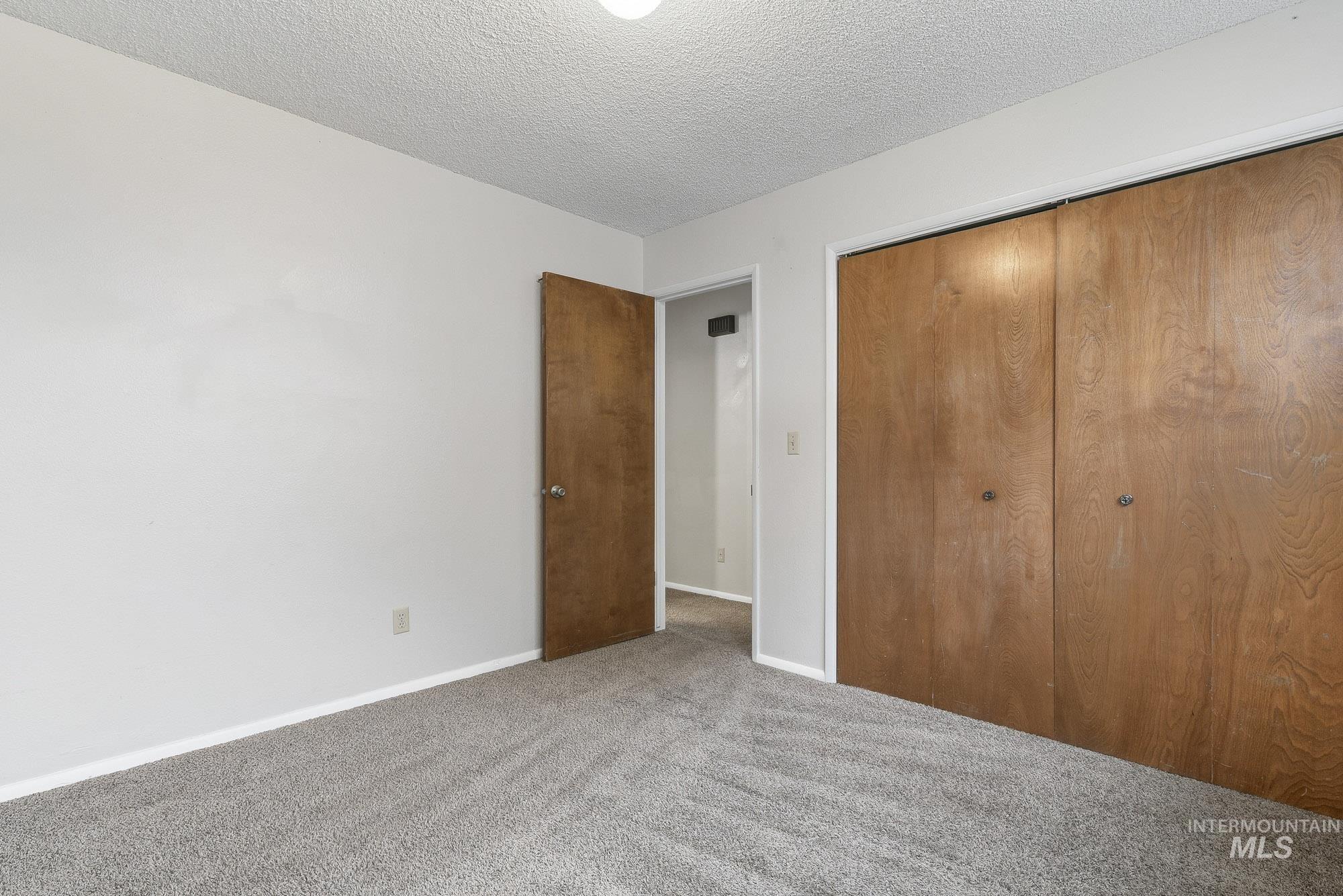 312 Denker, Caldwell, Idaho 83605, 2 Bedrooms, 1 Bathroom, Residential Income For Sale, Price $410,000,MLS 98971983