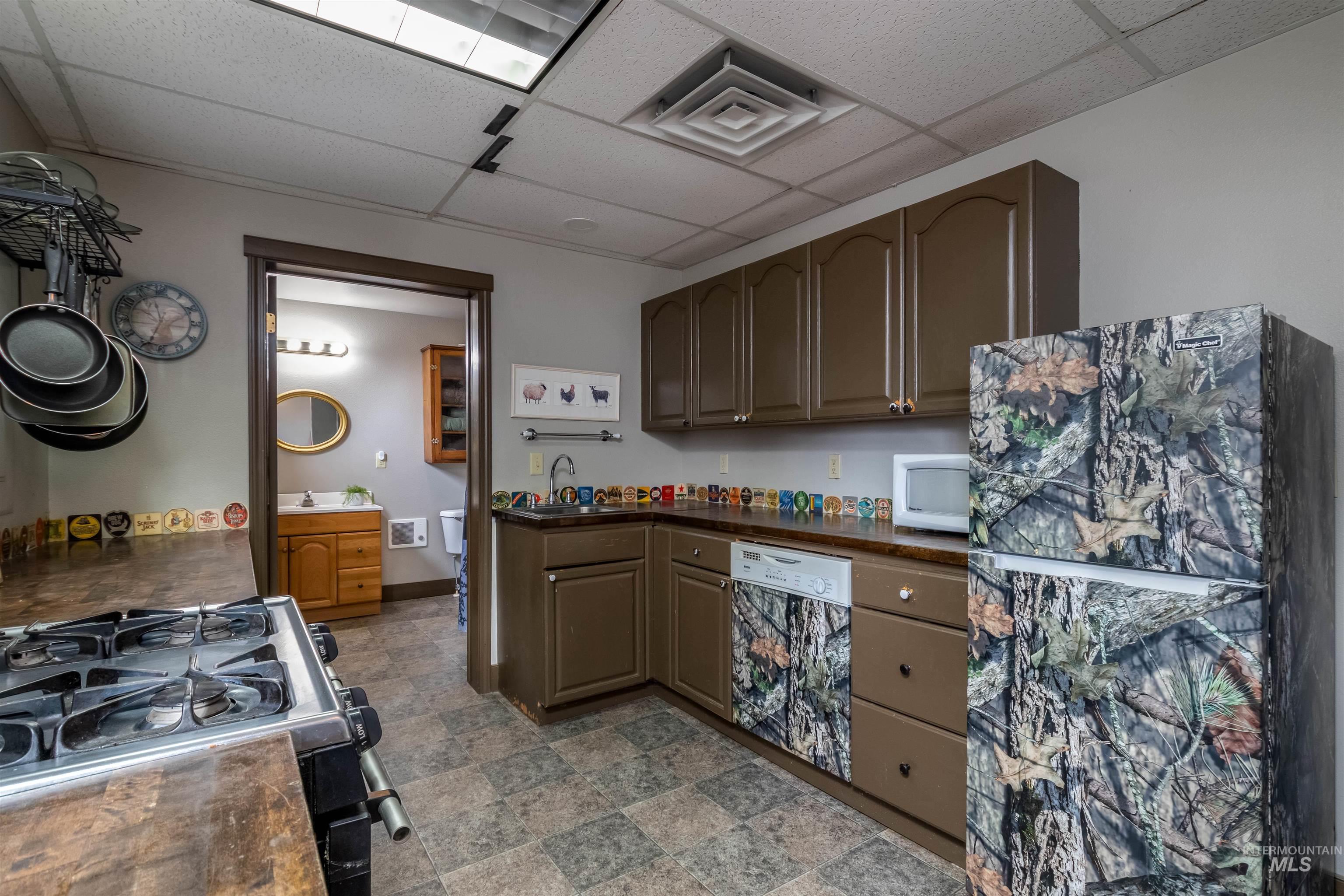 609 S Middlefork Rd, Garden Valley, Idaho 83622, 3 Bedrooms, 8 Rooms, Business/Commercial For Sale, Price $509,000,MLS 98971985