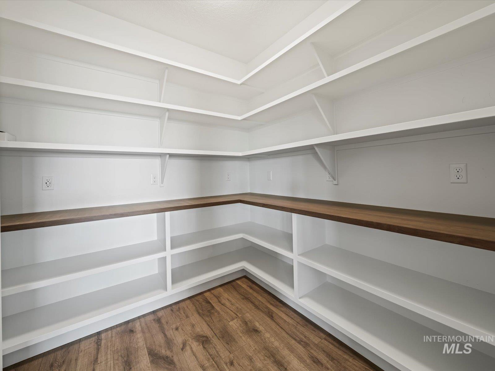 6952 E Chicken Hawk Loop, Nampa, Idaho 83686, 5 Bedrooms, 4.5 Bathrooms, Residential For Sale, Price $1,050,000,MLS 98971986