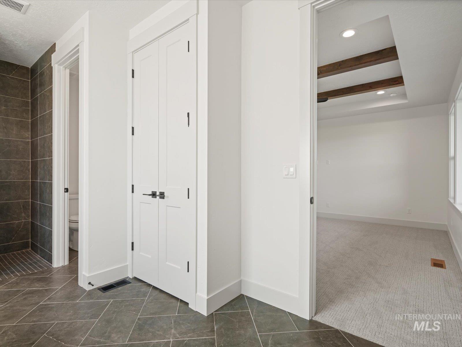 6952 E Chicken Hawk Loop, Nampa, Idaho 83686, 5 Bedrooms, 4.5 Bathrooms, Residential For Sale, Price $1,050,000,MLS 98971986