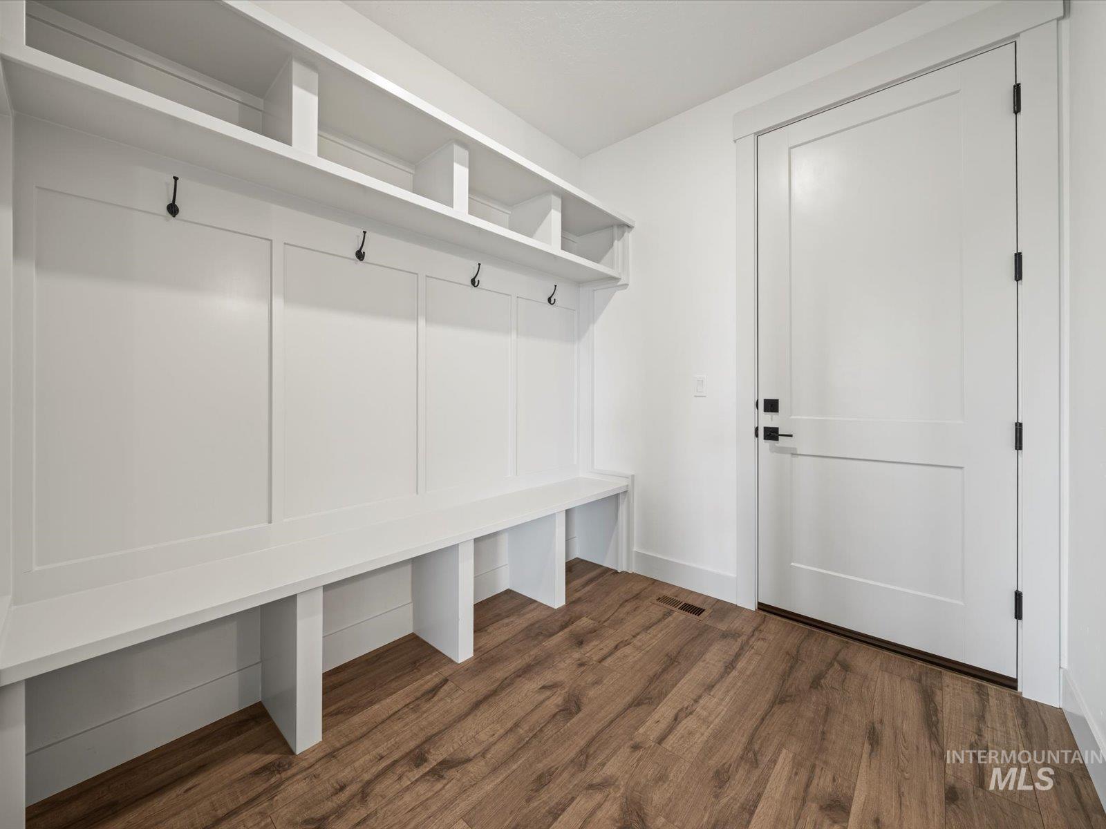 6952 E Chicken Hawk Loop, Nampa, Idaho 83686, 5 Bedrooms, 4.5 Bathrooms, Residential For Sale, Price $1,050,000,MLS 98971986