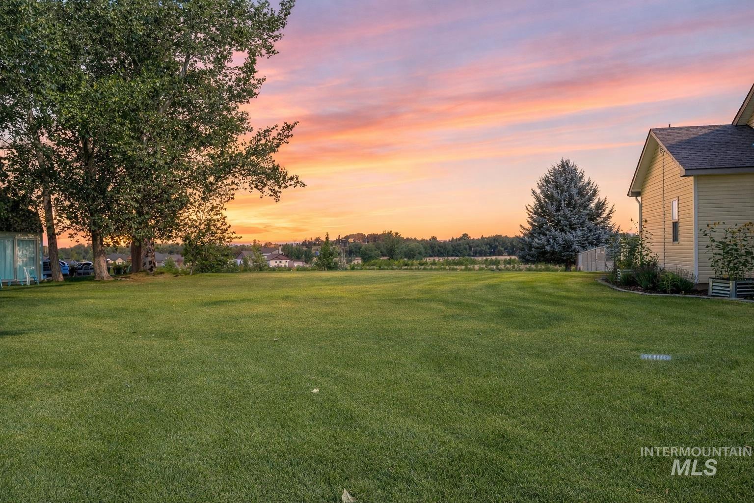 9650 Kemp Rd., Middleton, Idaho 83644, 4 Bedrooms, 3.5 Bathrooms, Residential For Sale, Price $998,500,MLS 98971987