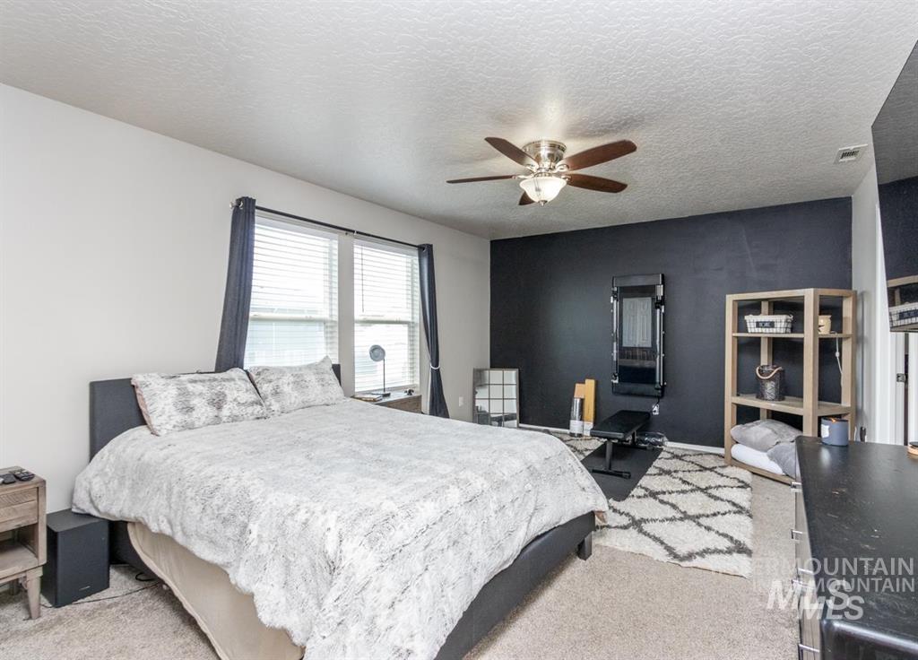 13779 Paraiso, Caldwell, Idaho 83607, 4 Bedrooms, 2.5 Bathrooms, Residential For Sale, Price $390,000,MLS 98971989