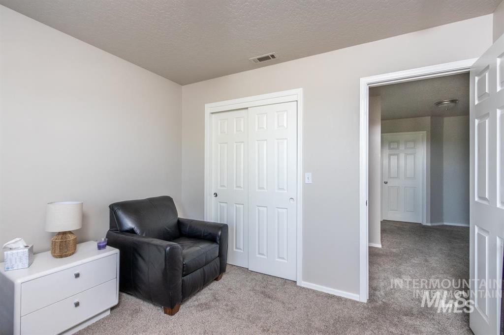 13779 Paraiso, Caldwell, Idaho 83607, 4 Bedrooms, 2.5 Bathrooms, Residential For Sale, Price $390,000,MLS 98971989