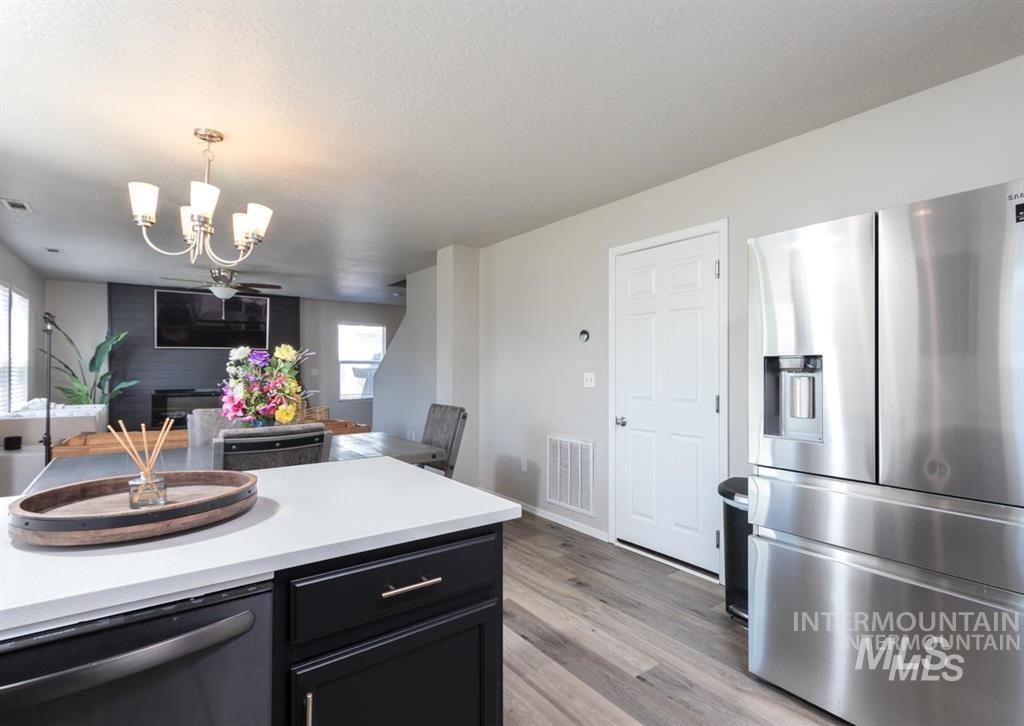 13779 Paraiso, Caldwell, Idaho 83607, 4 Bedrooms, 2.5 Bathrooms, Residential For Sale, Price $390,000,MLS 98971989