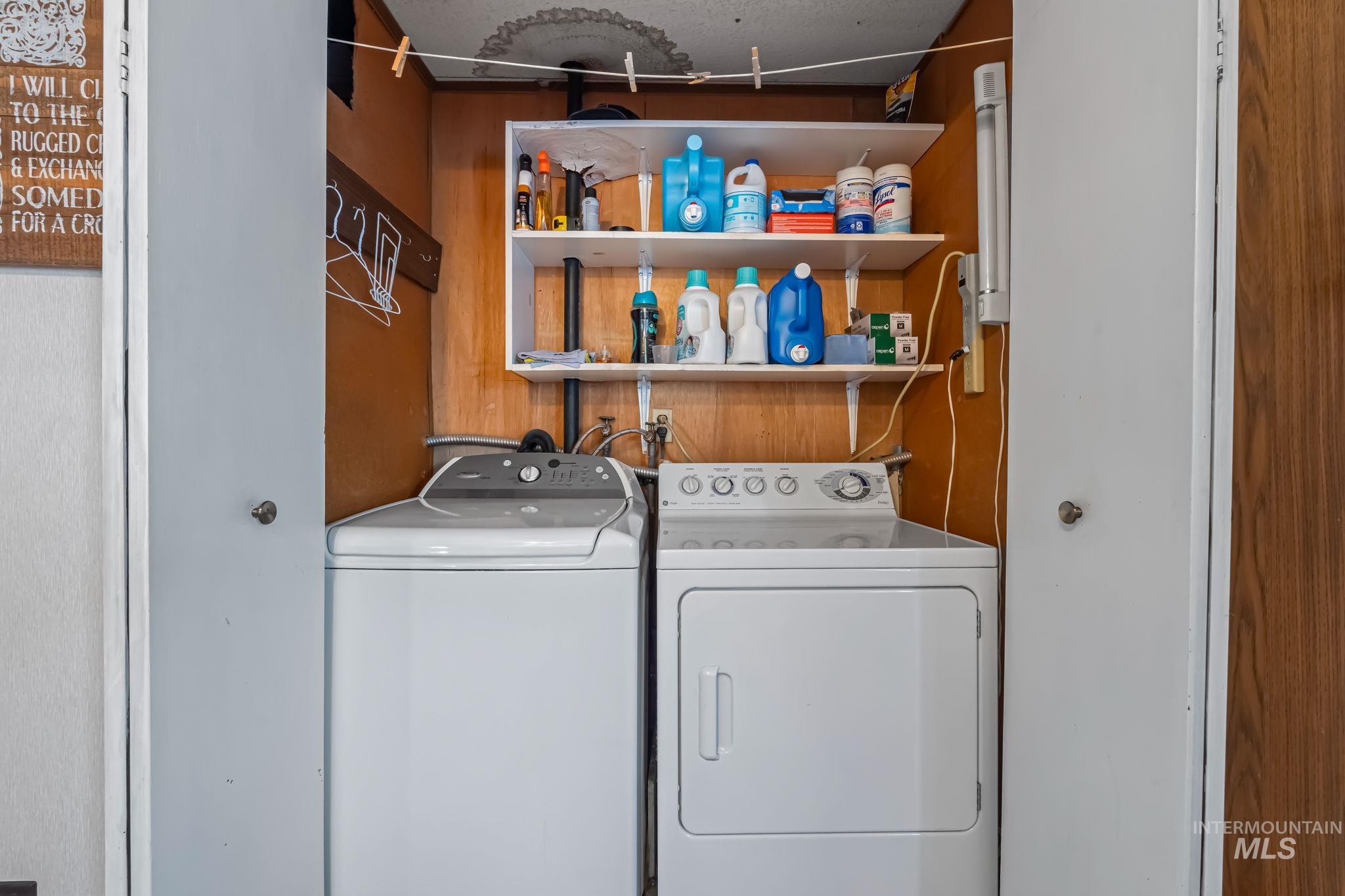 11234 George St, Nampa, Idaho 83651, 4 Bedrooms, 2 Bathrooms, Residential For Sale, Price $305,000,MLS 98971990