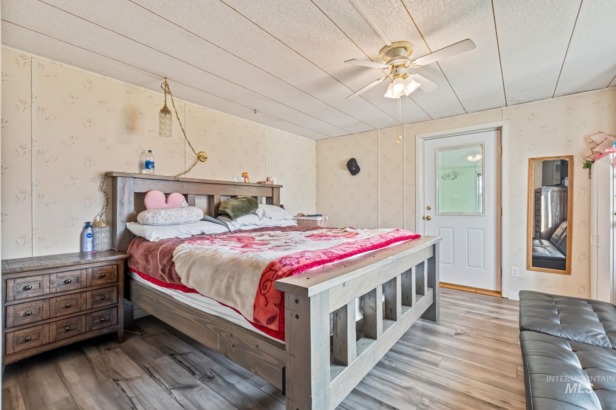 11234 George St, Nampa, Idaho 83651, 4 Bedrooms, 2 Bathrooms, Residential For Sale, Price $305,000,MLS 98971990