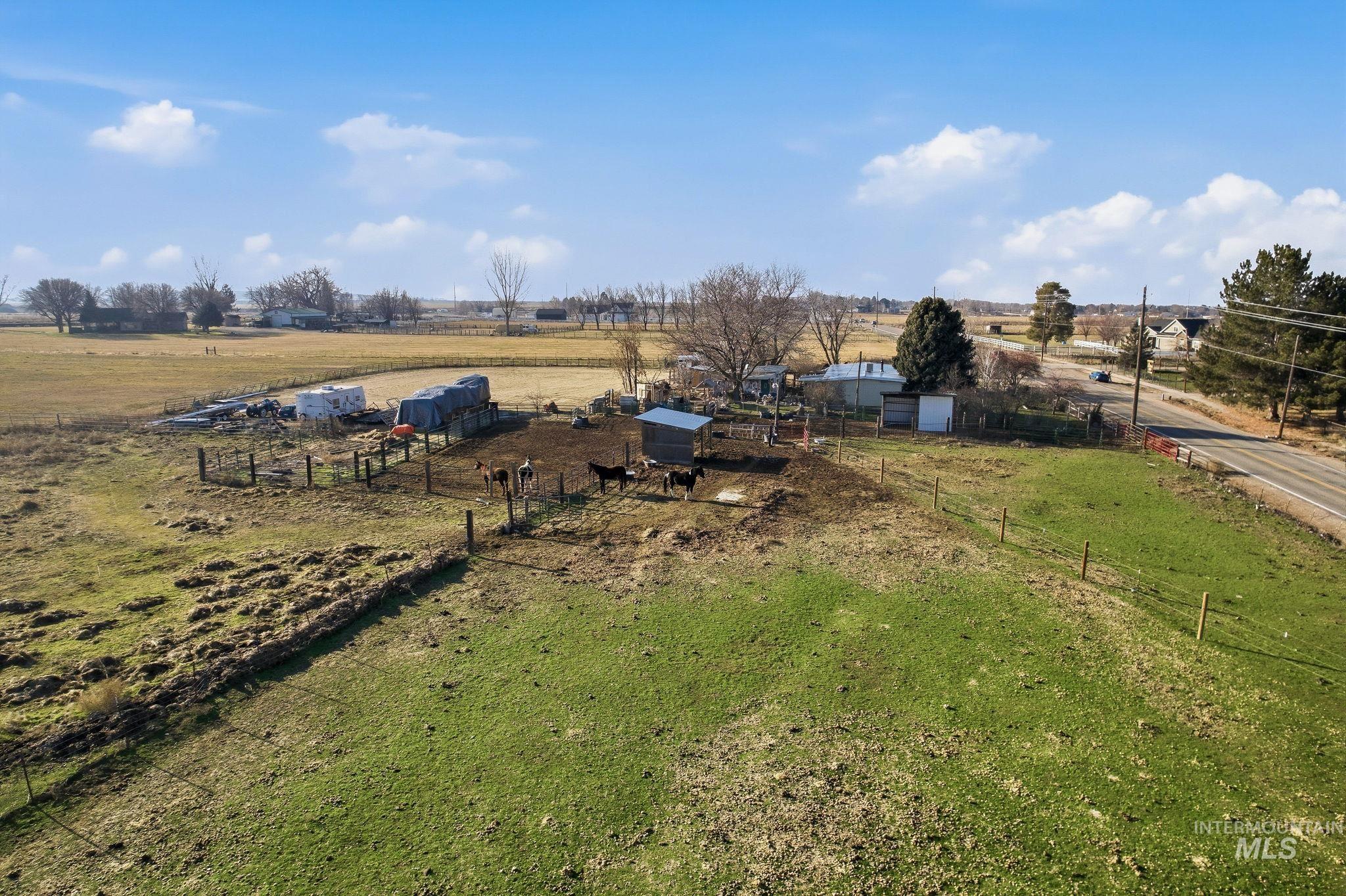 603 E King Rd, Kuna, Idaho 83634, 2 Bedrooms, 2 Bathrooms, Farm & Ranch For Sale, Price $1,250,000,MLS 98971991