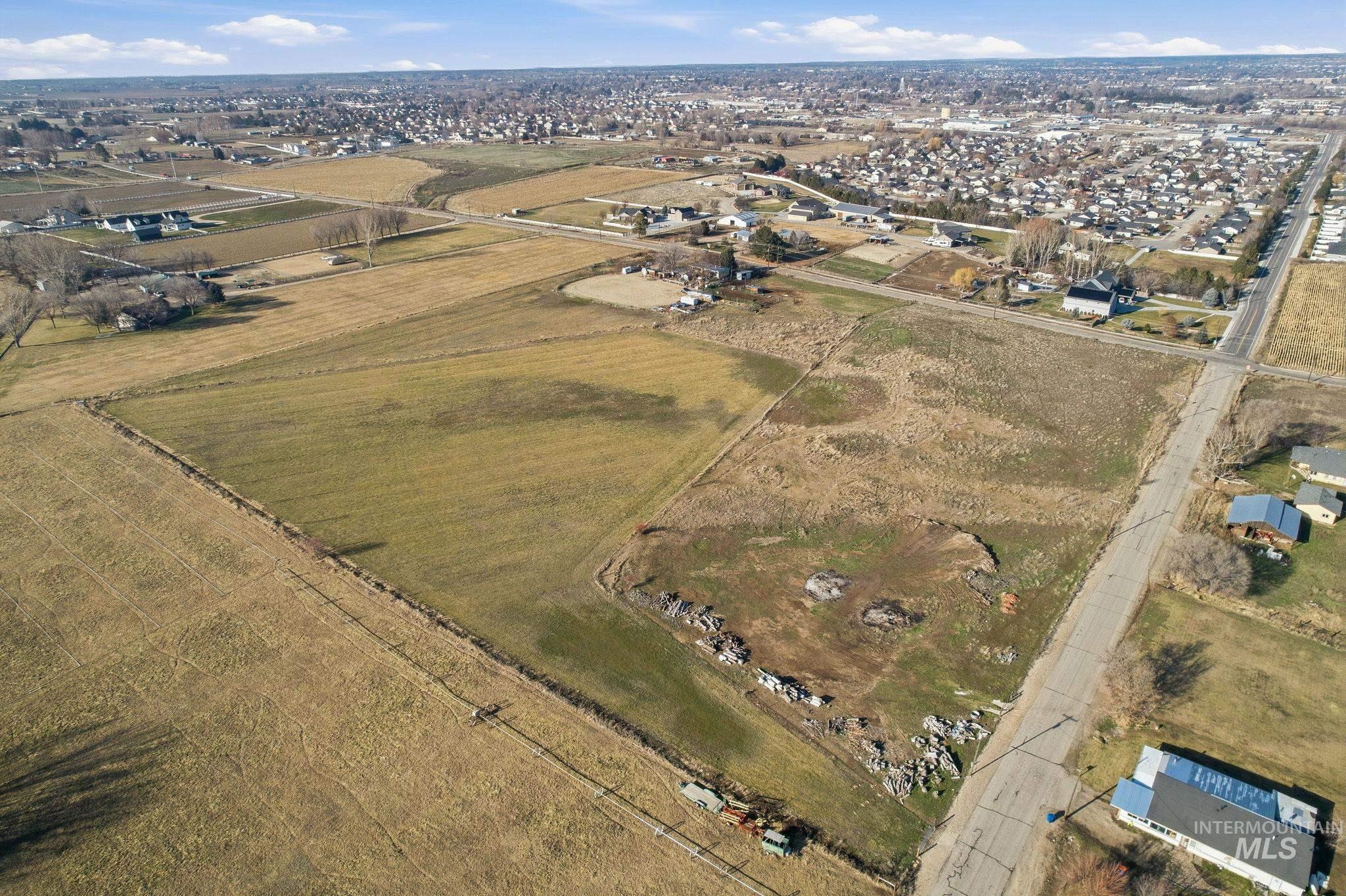 603 E King Rd, Kuna, Idaho 83634, 2 Bedrooms, 2 Bathrooms, Farm & Ranch For Sale, Price $1,250,000,MLS 98971991