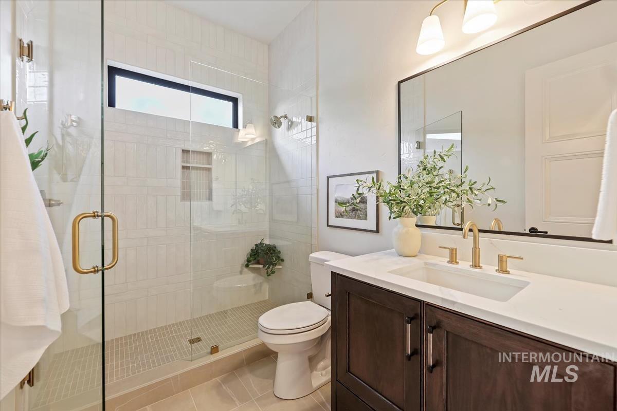 6101 W Estuary St, Eagle, Idaho 83616, 4 Bedrooms, 3.5 Bathrooms, Residential For Sale, Price $1,249,000,MLS 98971992