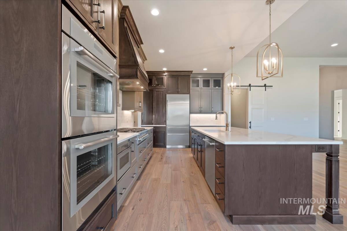 6101 W Estuary St, Eagle, Idaho 83616, 4 Bedrooms, 3.5 Bathrooms, Residential For Sale, Price $1,199,000,MLS 98971992