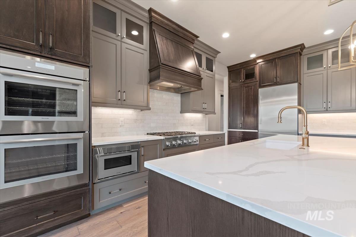 6101 W Estuary St, Eagle, Idaho 83616, 4 Bedrooms, 3.5 Bathrooms, Residential For Sale, Price $1,249,000,MLS 98971992