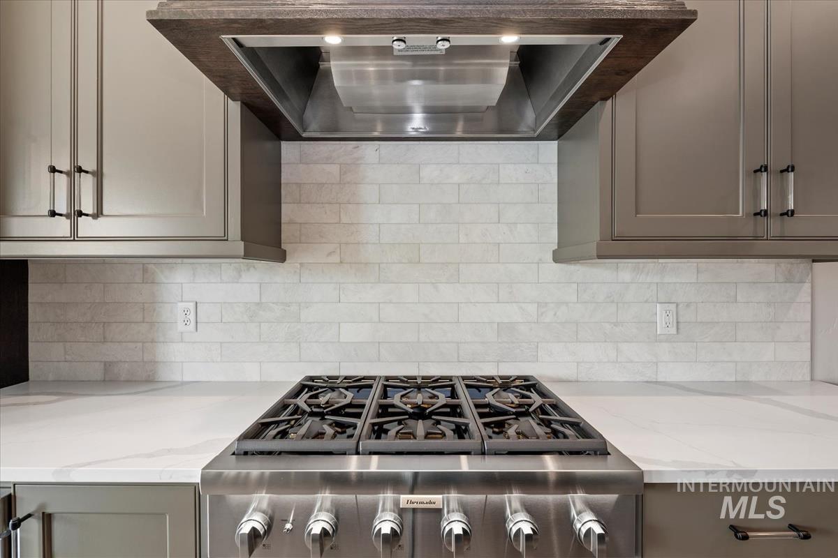 6101 W Estuary St, Eagle, Idaho 83616, 4 Bedrooms, 3.5 Bathrooms, Residential For Sale, Price $1,199,000,MLS 98971992