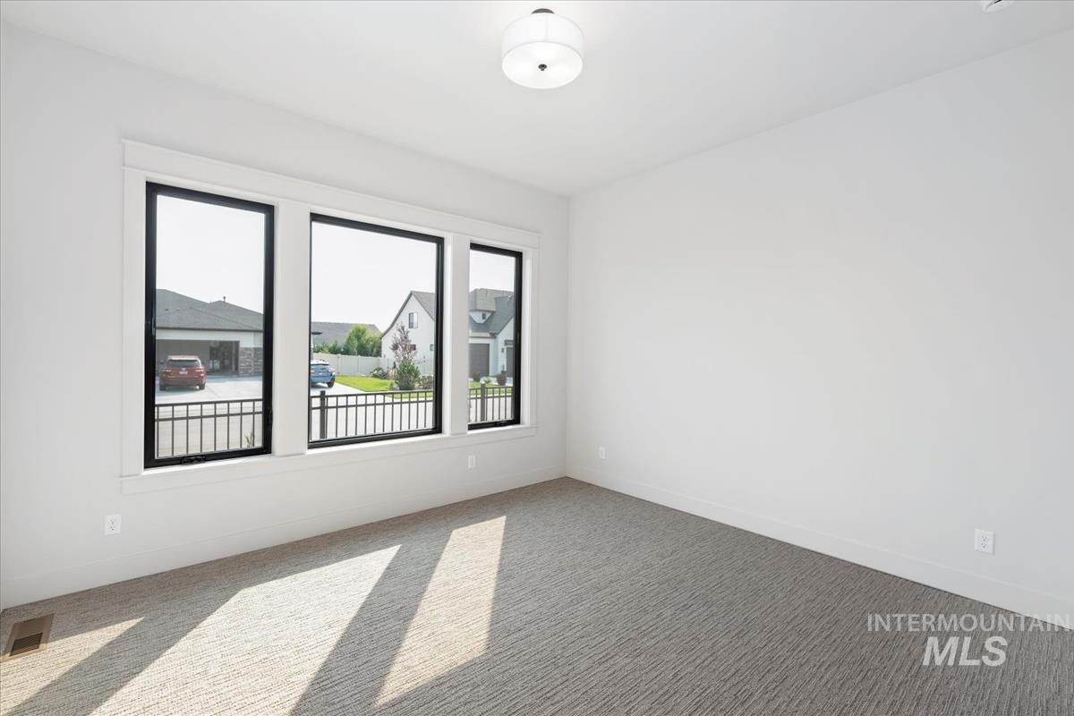 6101 W Estuary St, Eagle, Idaho 83616, 4 Bedrooms, 3.5 Bathrooms, Residential For Sale, Price $1,249,000,MLS 98971992