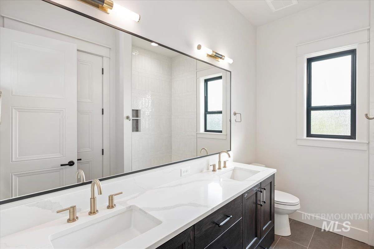 6101 W Estuary St, Eagle, Idaho 83616, 4 Bedrooms, 3.5 Bathrooms, Residential For Sale, Price $1,199,000,MLS 98971992