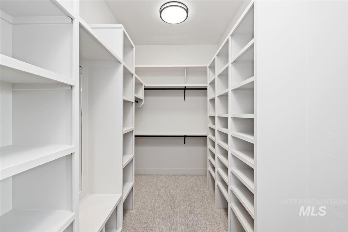 6101 W Estuary St, Eagle, Idaho 83616, 4 Bedrooms, 3.5 Bathrooms, Residential For Sale, Price $1,199,000,MLS 98971992