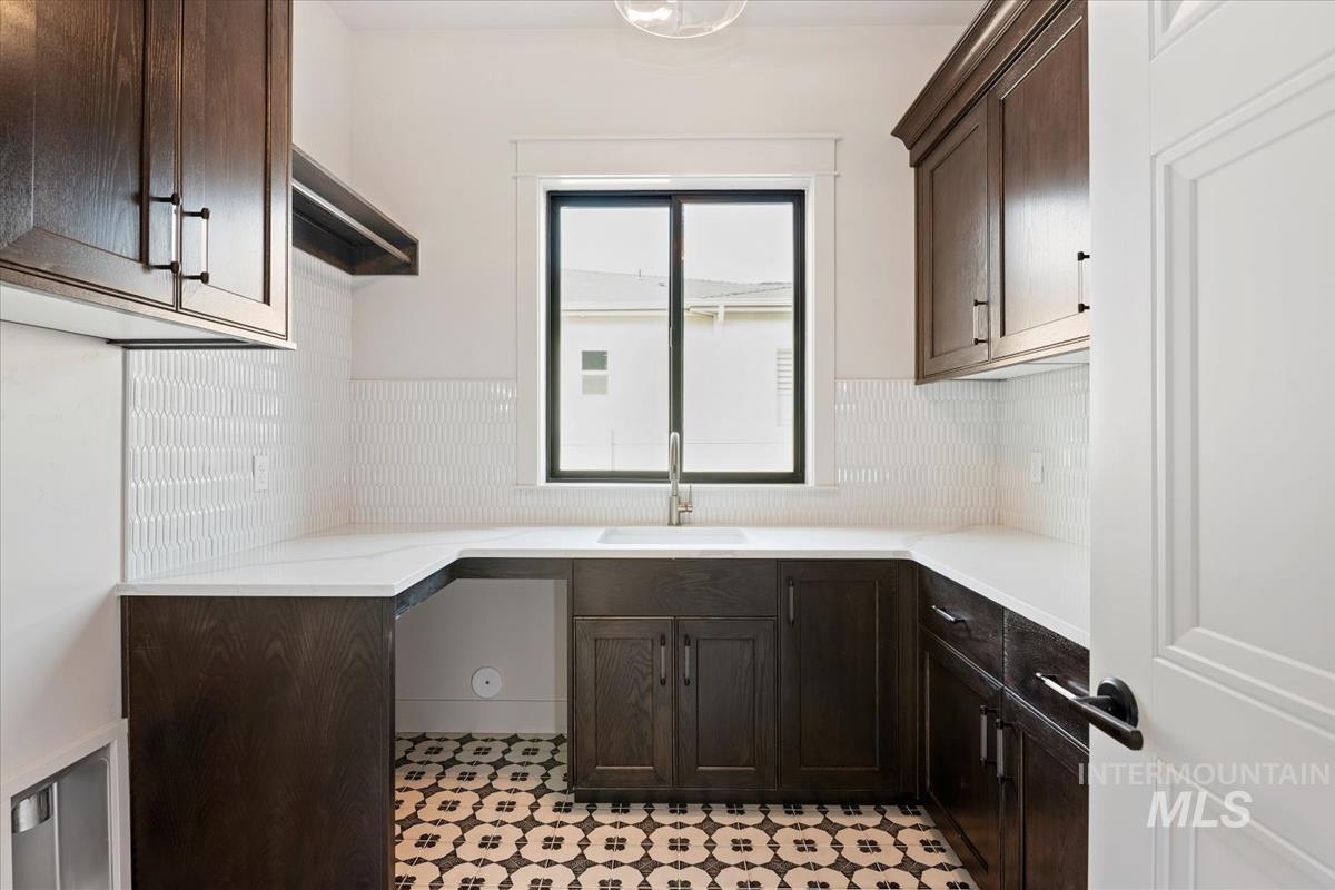 6101 W Estuary St, Eagle, Idaho 83616, 4 Bedrooms, 3.5 Bathrooms, Residential For Sale, Price $1,199,000,MLS 98971992