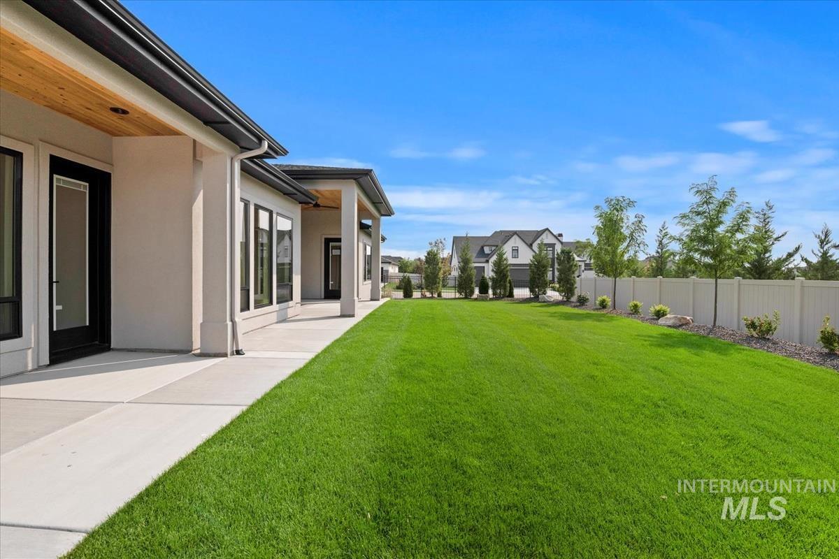 6101 W Estuary St, Eagle, Idaho 83616, 4 Bedrooms, 3.5 Bathrooms, Residential For Sale, Price $1,249,000,MLS 98971992