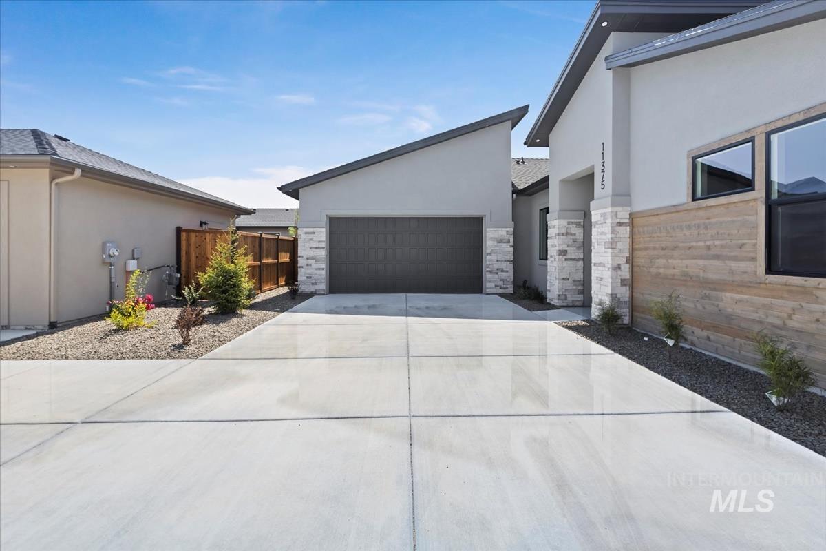 11375 W Perthshire Ln, Kuna, Idaho 83634, 3 Bedrooms, 2 Bathrooms, Residential For Sale, Price $719,880,MLS 98971995