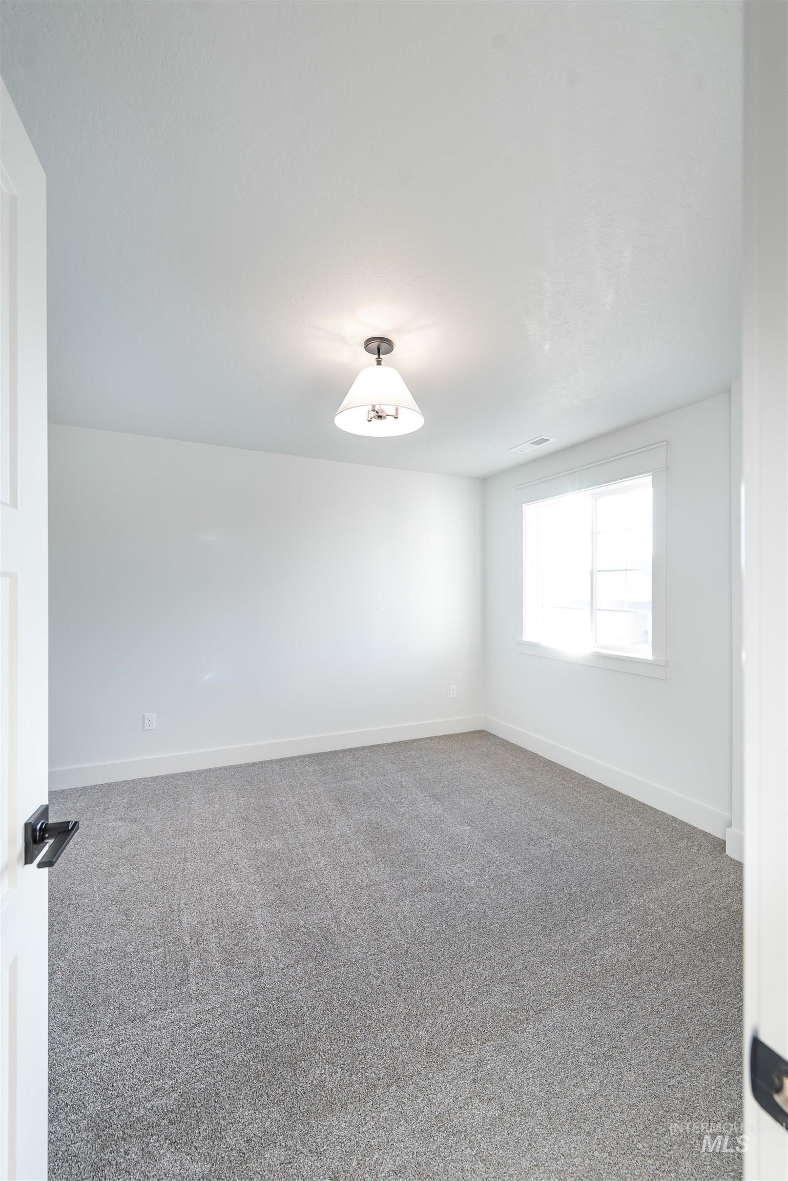 9426 S Egg Harbor, Kuna, Idaho 83634, 4 Bedrooms, 3 Bathrooms, Residential For Sale, Price $649,900,MLS 98971997