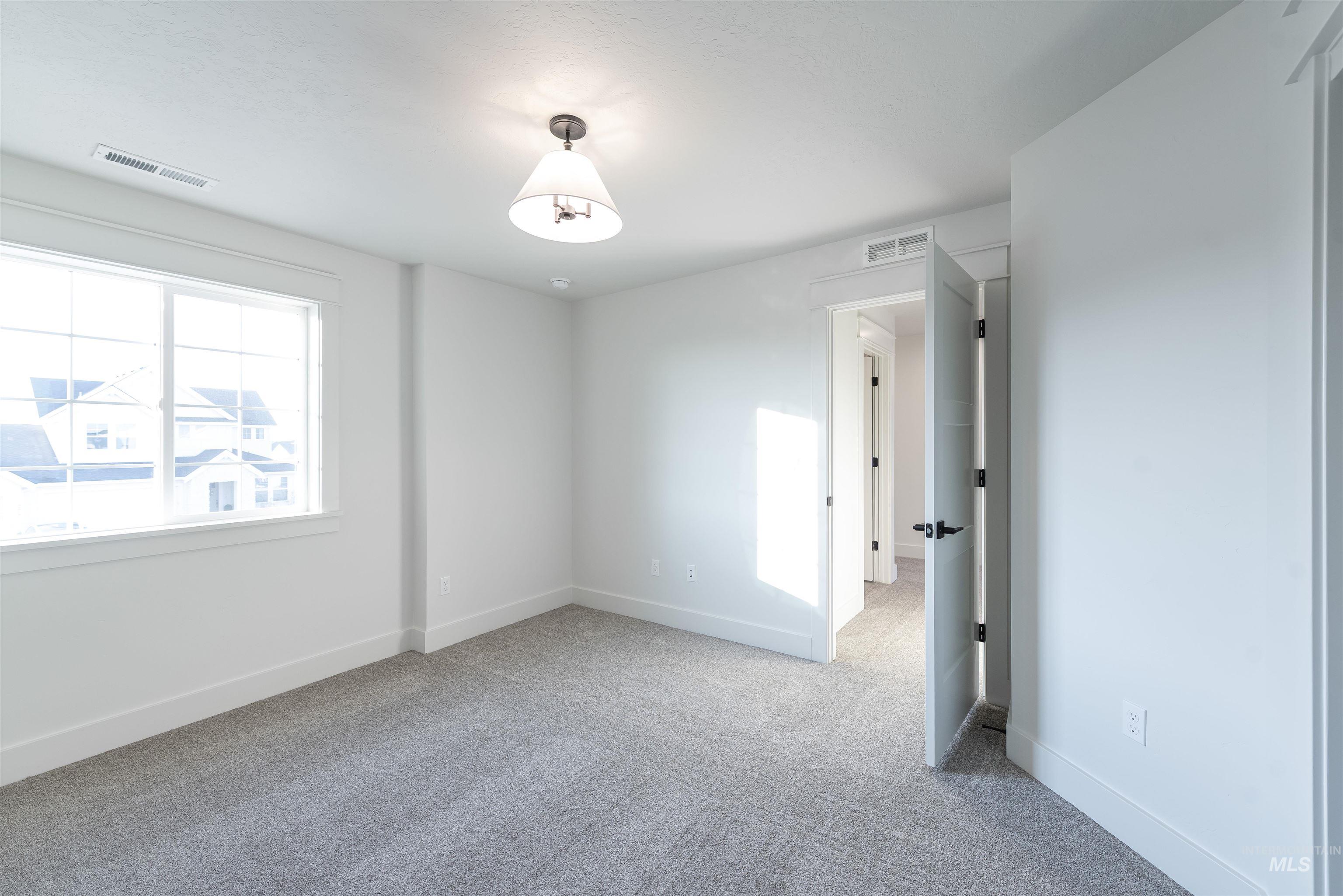 9426 S Egg Harbor, Kuna, Idaho 83634, 4 Bedrooms, 3 Bathrooms, Residential For Sale, Price $649,900,MLS 98971997