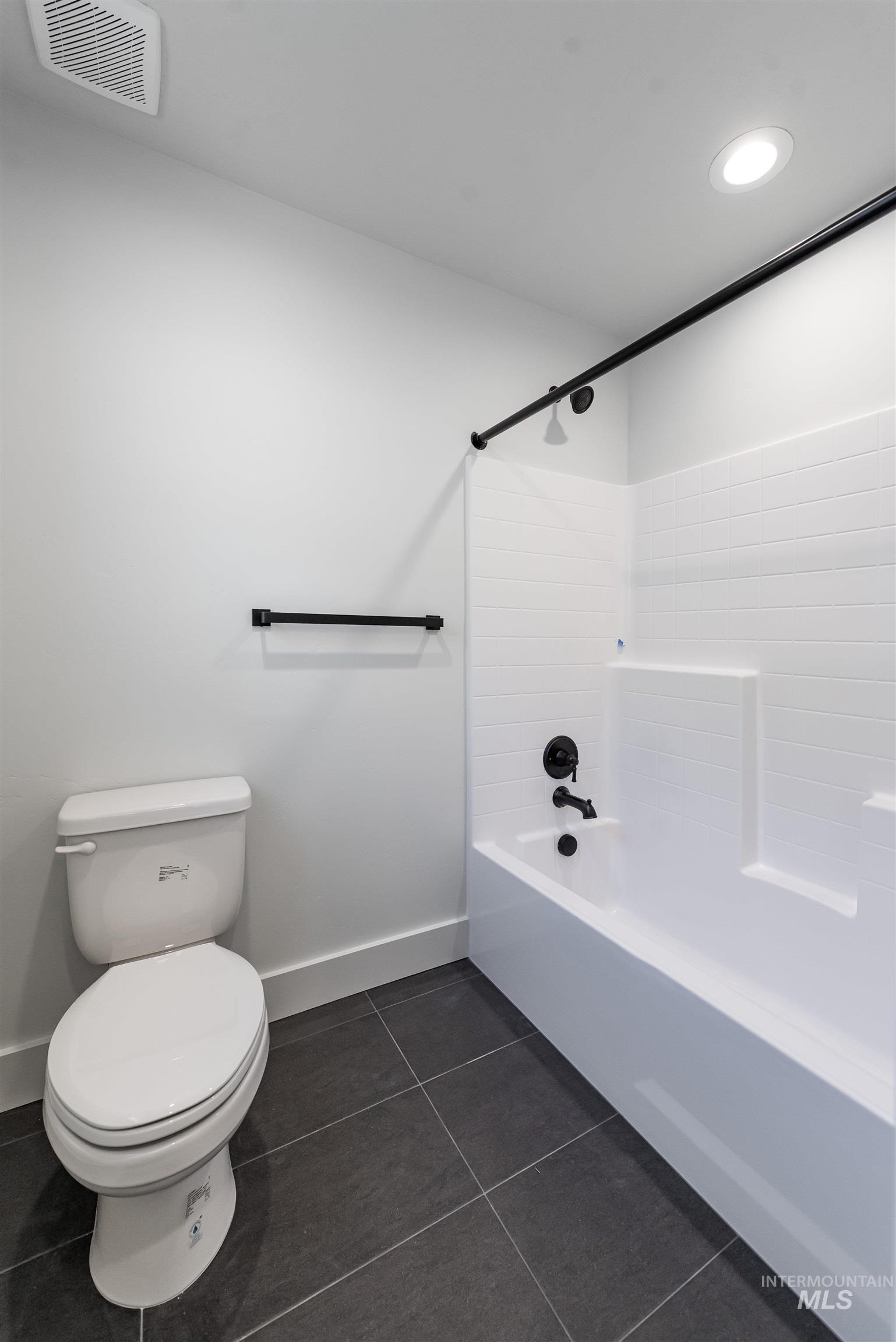 9426 S Egg Harbor, Kuna, Idaho 83634, 4 Bedrooms, 3 Bathrooms, Residential For Sale, Price $649,900,MLS 98971997