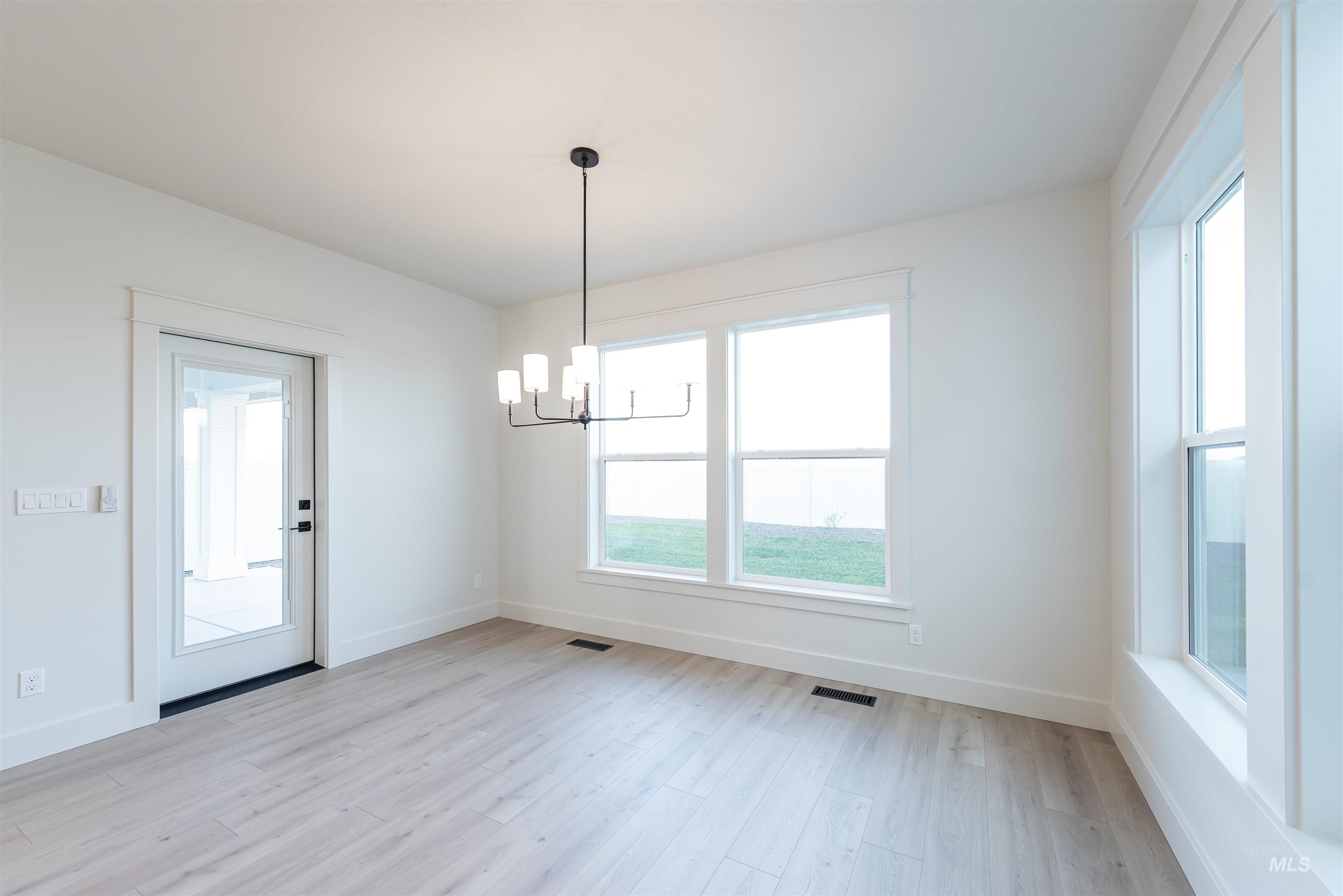 9426 S Egg Harbor, Kuna, Idaho 83634, 4 Bedrooms, 3 Bathrooms, Residential For Sale, Price $649,900,MLS 98971997