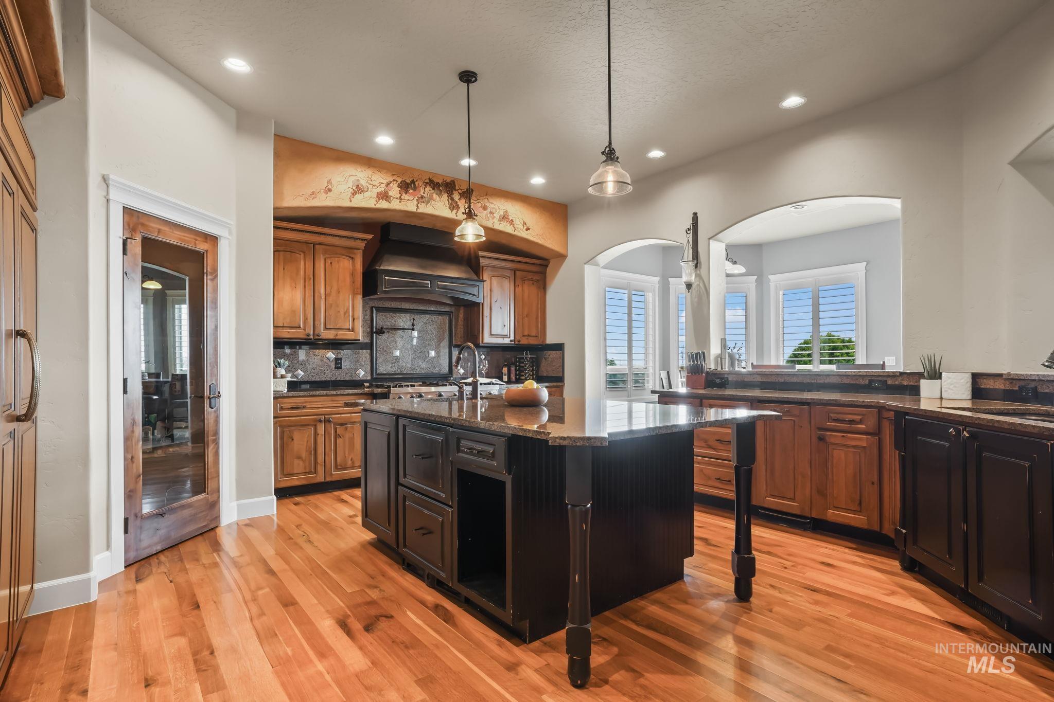 8114 Star Pass Ridge Road, Nampa, Idaho 83686, 5 Bedrooms, 4.5 Bathrooms, Residential For Sale, Price $1,535,000,MLS 98971999