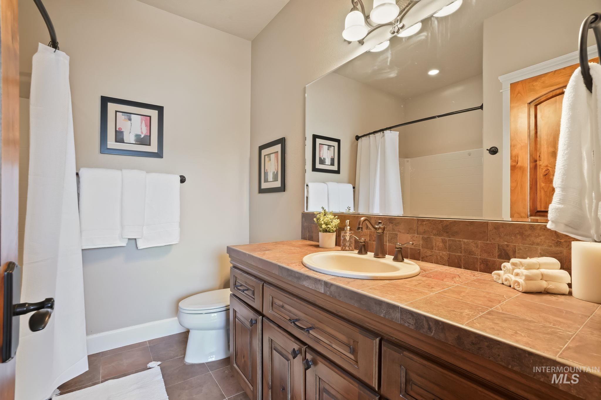 8114 Star Pass Ridge Road, Nampa, Idaho 83686, 5 Bedrooms, 4.5 Bathrooms, Residential For Sale, Price $1,535,000,MLS 98971999