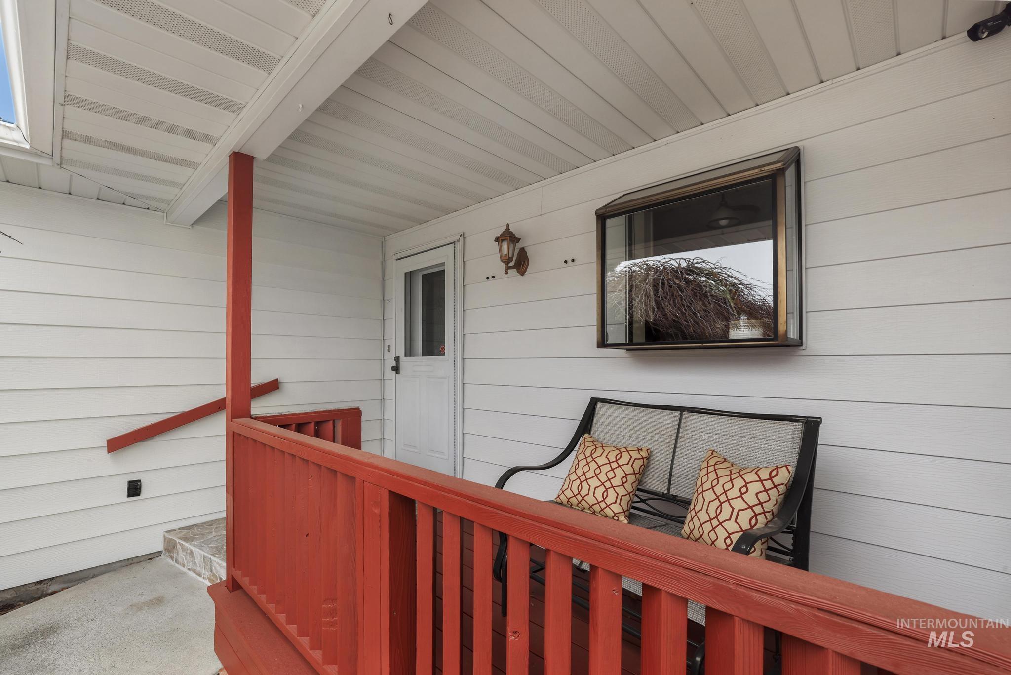 1143 Starfire, Twin Falls, Idaho 83301, 3 Bedrooms, 2 Bathrooms, Residential For Sale, Price $404,900,MLS 98972000