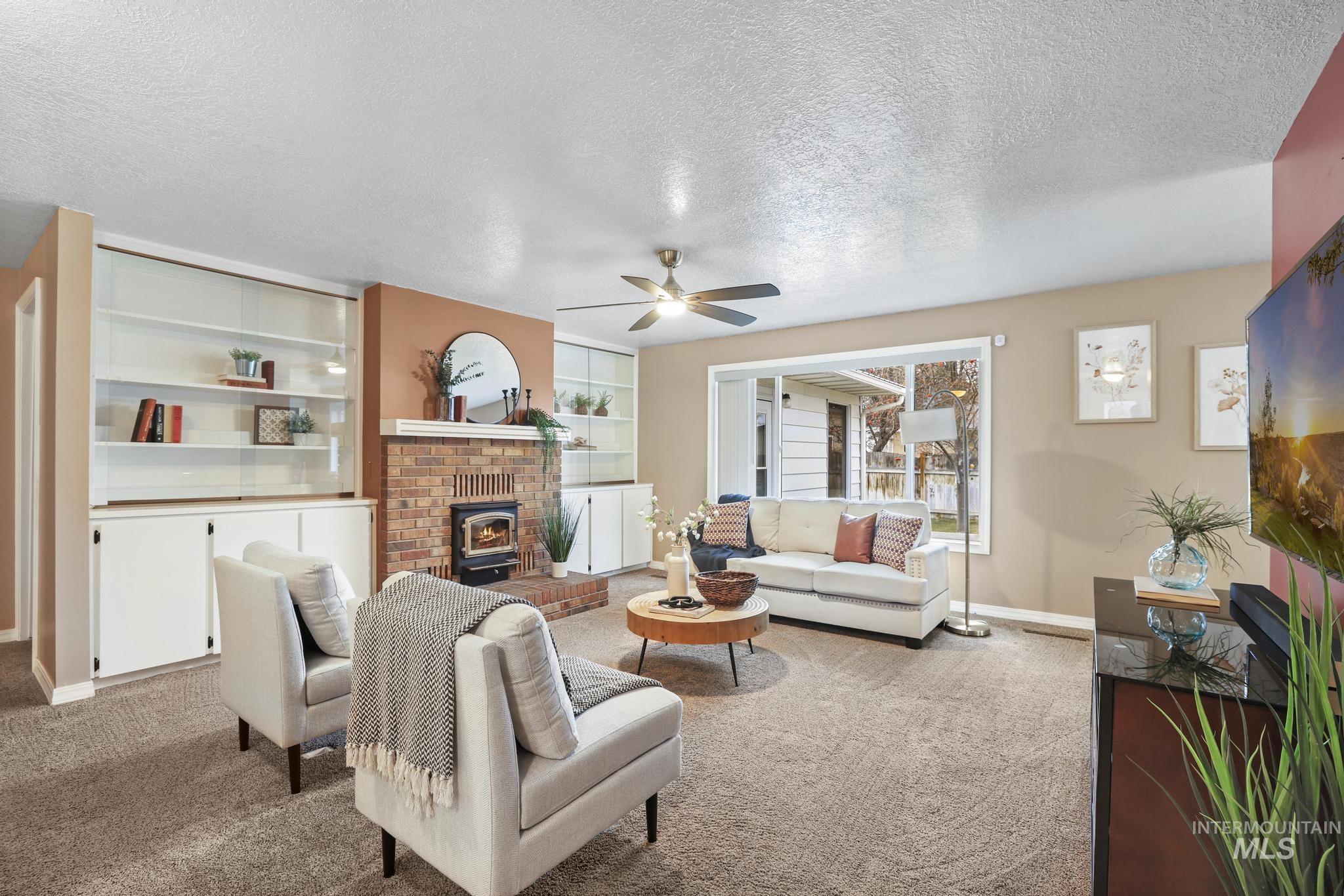 1143 Starfire, Twin Falls, Idaho 83301, 3 Bedrooms, 2 Bathrooms, Residential For Sale, Price $404,900,MLS 98972000