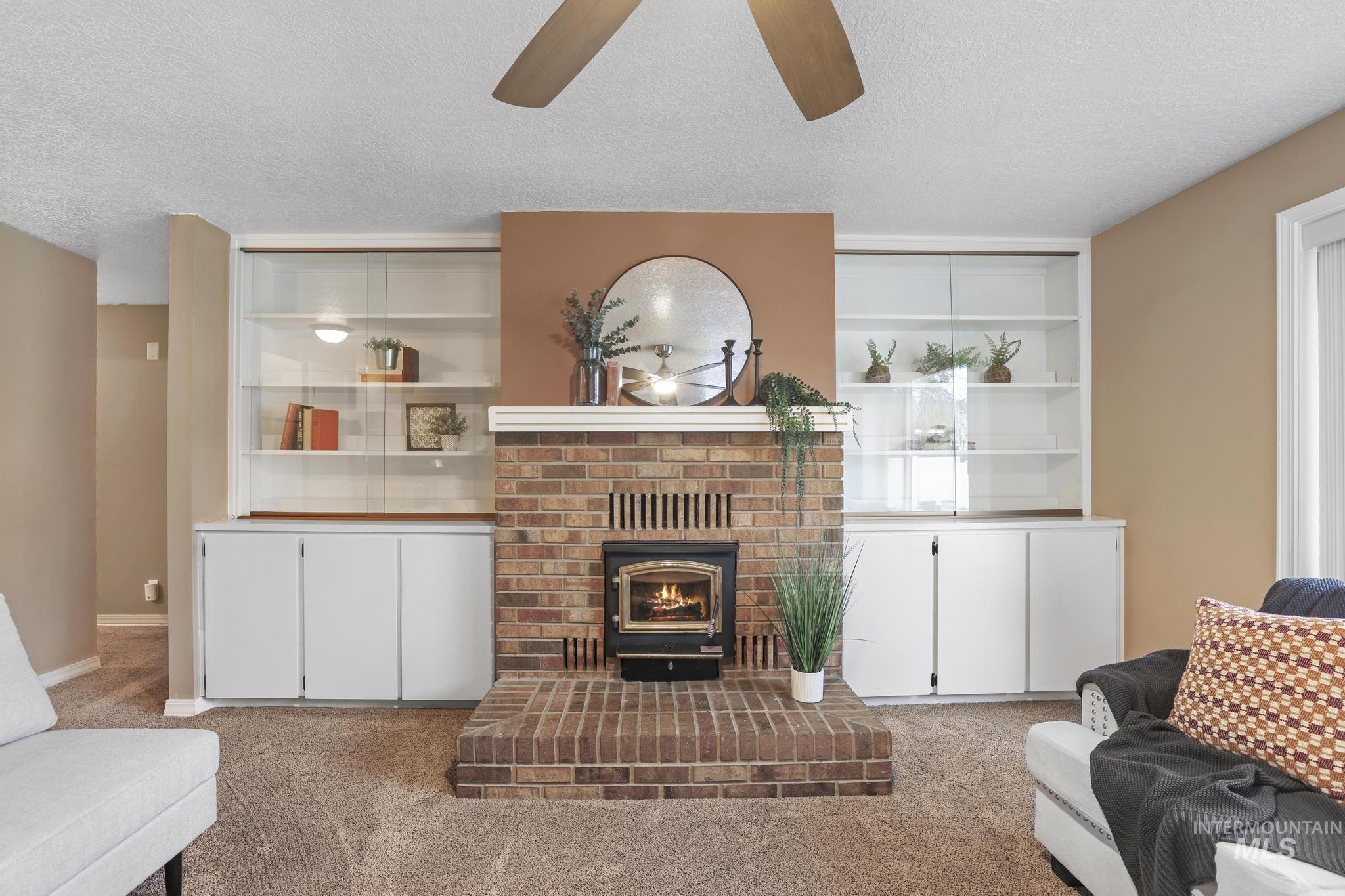 1143 Starfire, Twin Falls, Idaho 83301, 3 Bedrooms, 2 Bathrooms, Residential For Sale, Price $404,900,MLS 98972000