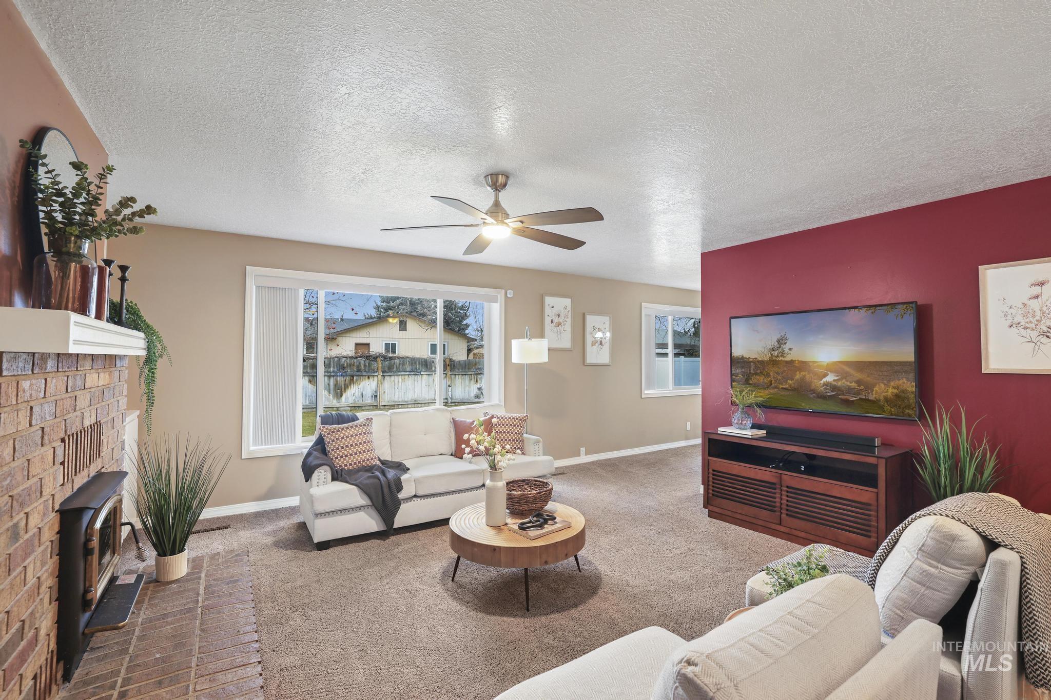 1143 Starfire, Twin Falls, Idaho 83301, 3 Bedrooms, 2 Bathrooms, Residential For Sale, Price $404,900,MLS 98972000