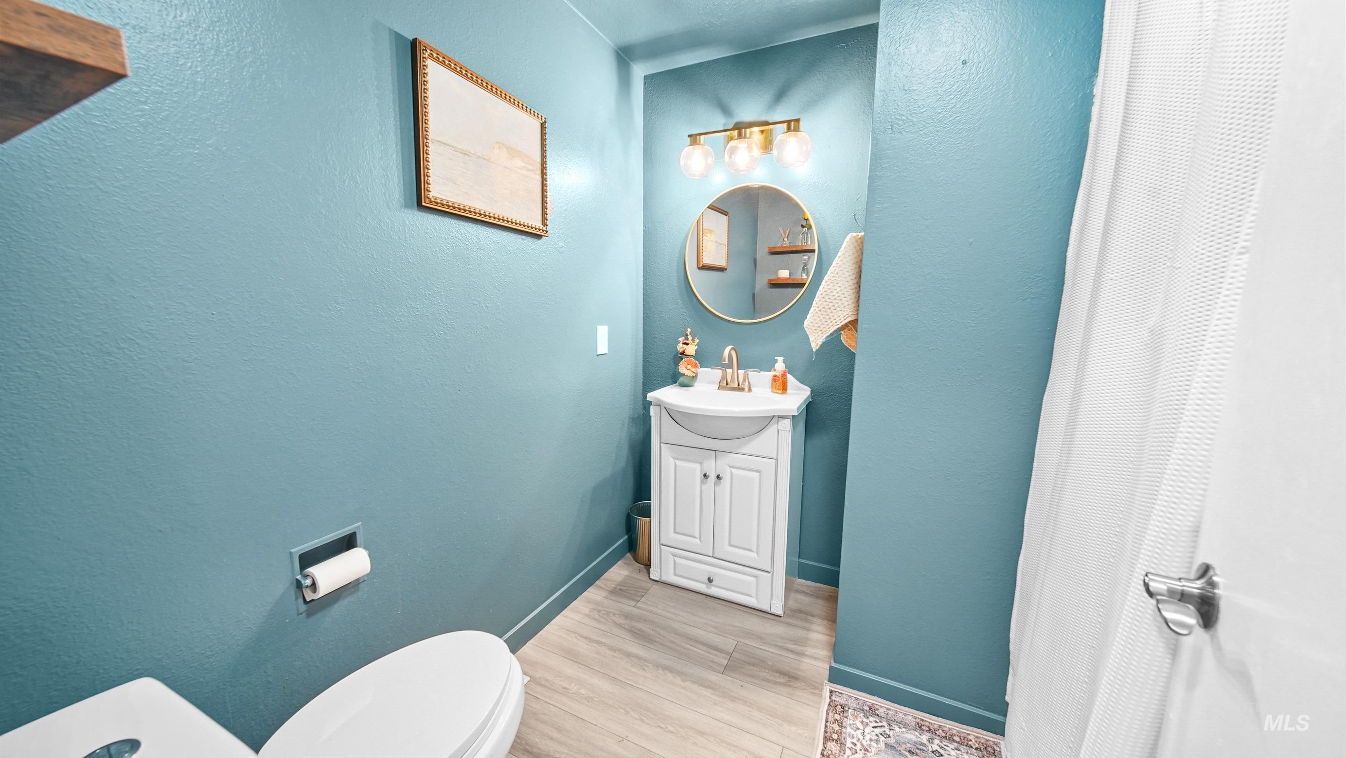 431 Buckingham Drive, Twin Falls, Idaho 83301, 3 Bedrooms, 2 Bathrooms, Residential For Sale, Price $325,000,MLS 98972005