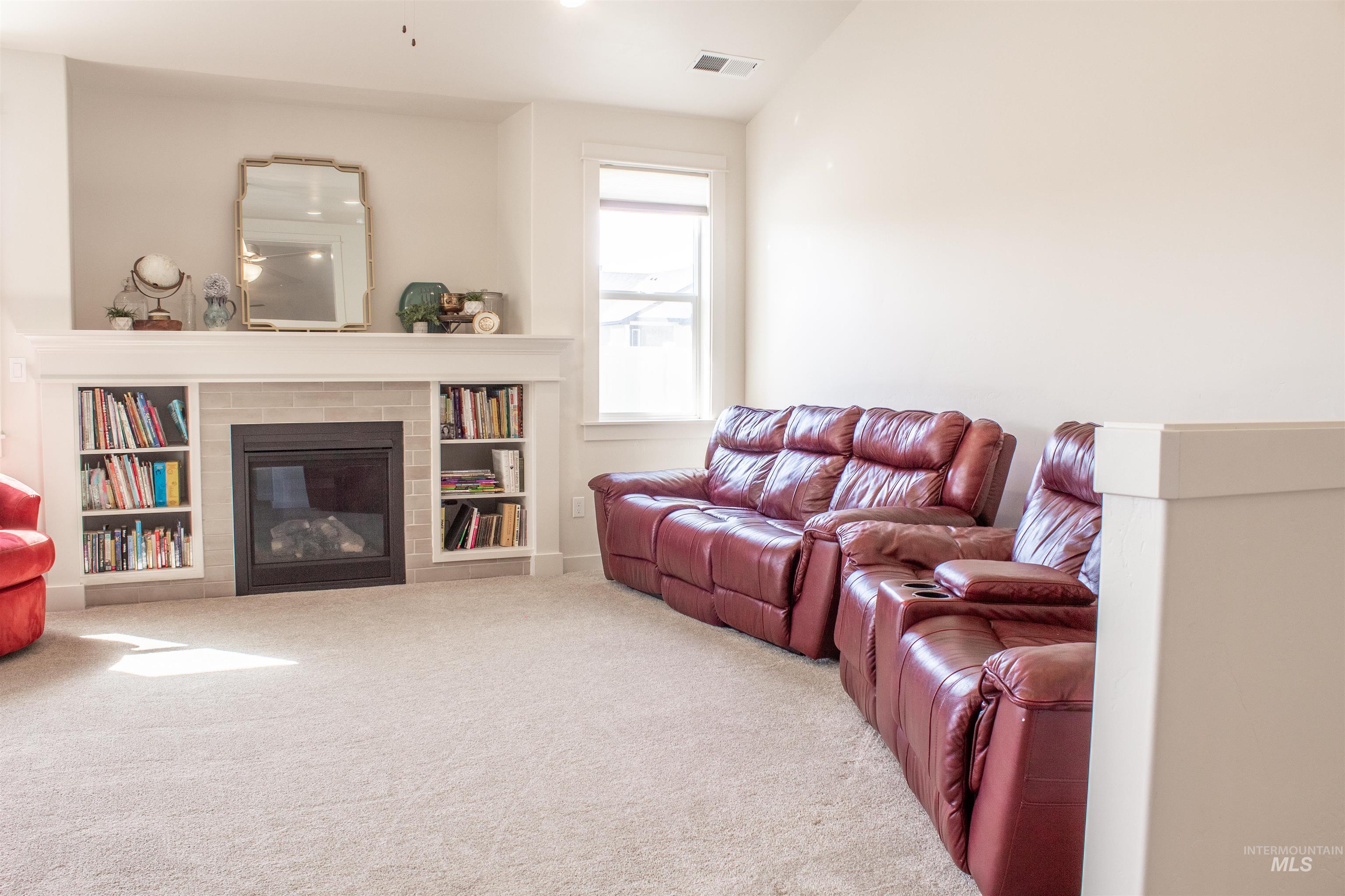 2718 Whispering Pine Dr, Twin Falls, Idaho 83301, 4 Bedrooms, 2.5 Bathrooms, Residential For Sale, Price $509,900,MLS 98972006