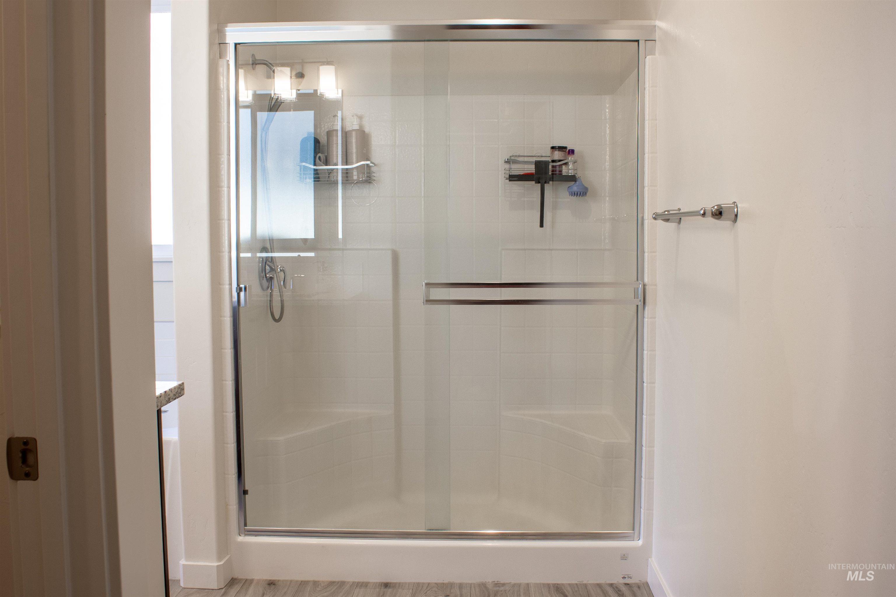 2718 Whispering Pine Dr, Twin Falls, Idaho 83301, 4 Bedrooms, 2.5 Bathrooms, Residential For Sale, Price $509,900,MLS 98972006