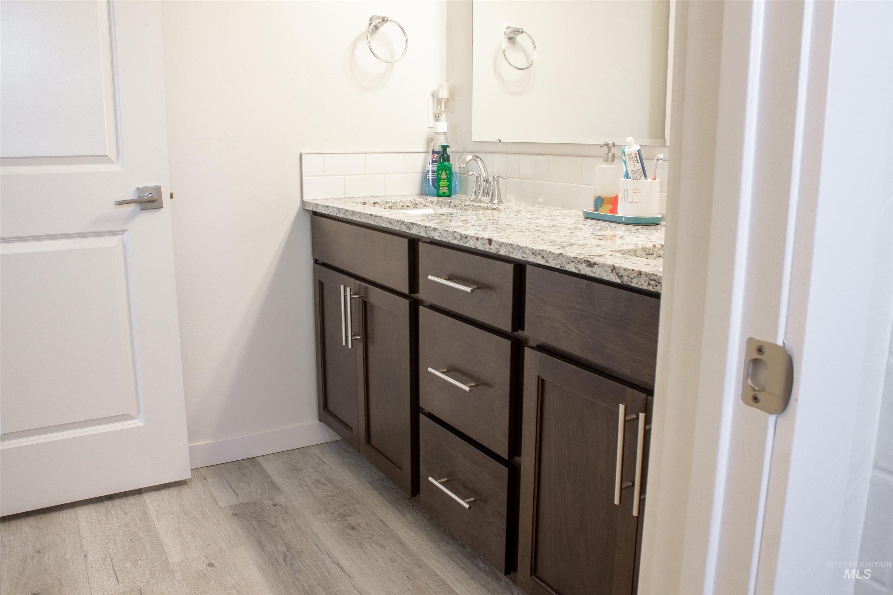 2718 Whispering Pine Dr, Twin Falls, Idaho 83301, 4 Bedrooms, 2.5 Bathrooms, Residential For Sale, Price $509,900,MLS 98972006