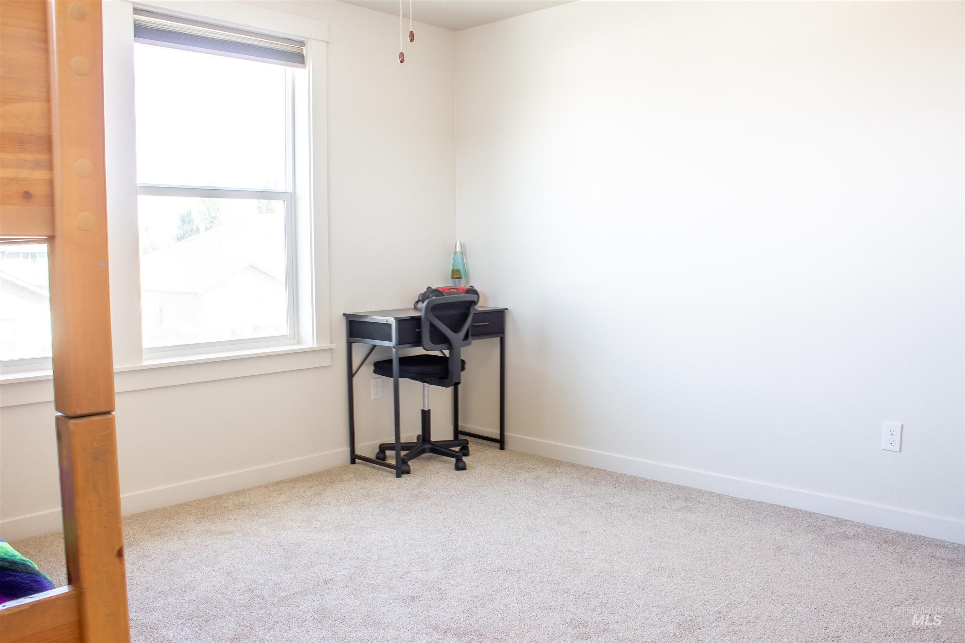 2718 Whispering Pine Dr, Twin Falls, Idaho 83301, 4 Bedrooms, 2.5 Bathrooms, Residential For Sale, Price $509,900,MLS 98972006