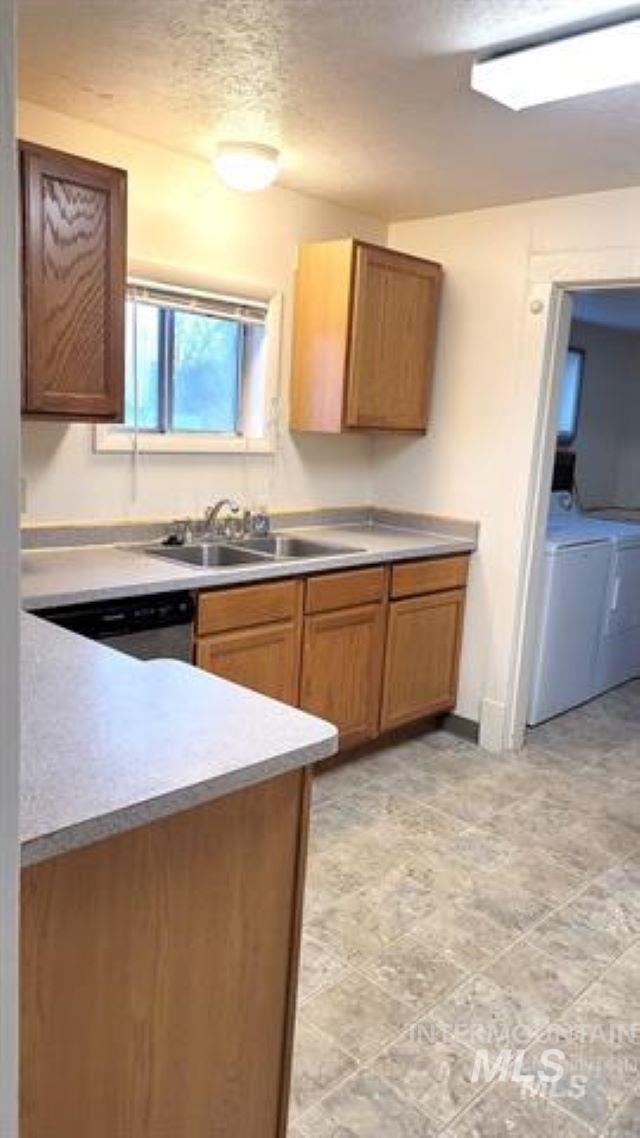 339 Idaho St, Gooding, Idaho 83330, 1 Bedroom, 1 Bathroom, Residential Income For Sale, Price $385,000,MLS 98972009